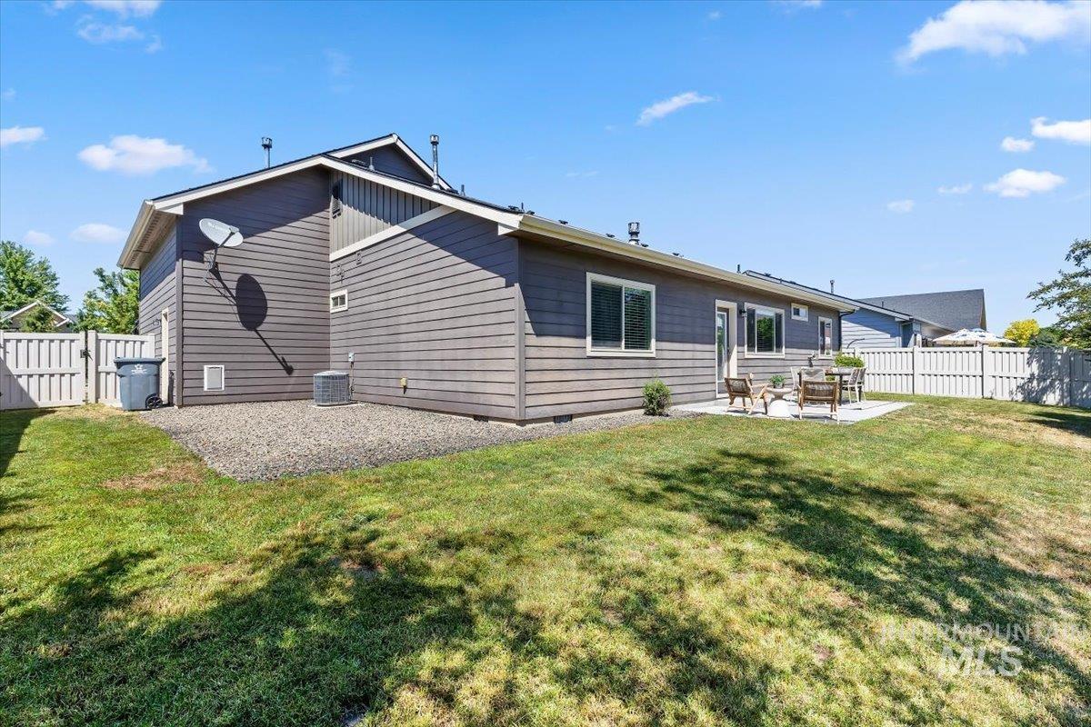 1299 La Reata Way, Middleton, Idaho 83644, 4 Bedrooms, 2.5 Bathrooms, Residential For Sale, Price $485,000,MLS 98993491