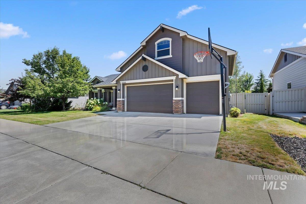 1299 La Reata Way, Middleton, Idaho 83644, 4 Bedrooms, 2.5 Bathrooms, Residential For Sale, Price $485,000,MLS 98993491