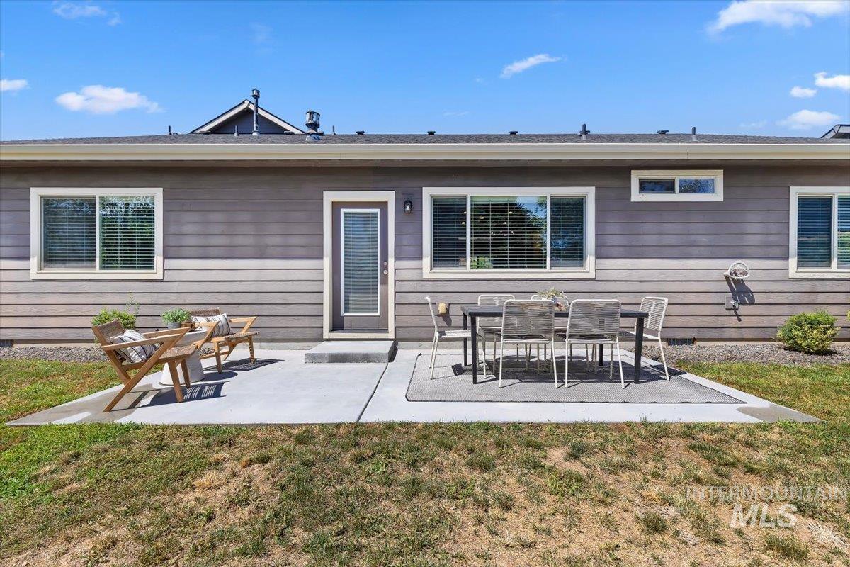 1299 La Reata Way, Middleton, Idaho 83644, 4 Bedrooms, 2.5 Bathrooms, Residential For Sale, Price $485,000,MLS 98993491