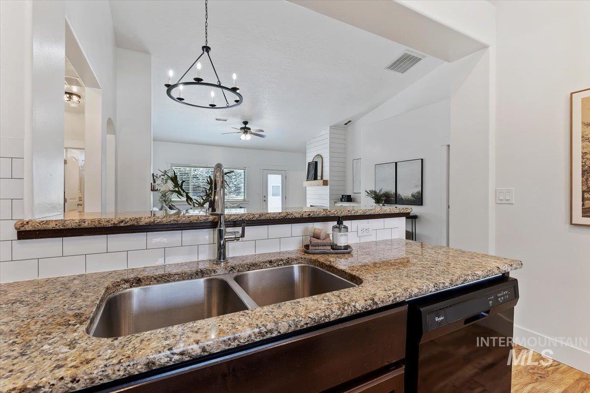 1299 La Reata Way, Middleton, Idaho 83644, 4 Bedrooms, 2.5 Bathrooms, Residential For Sale, Price $485,000,MLS 98993491