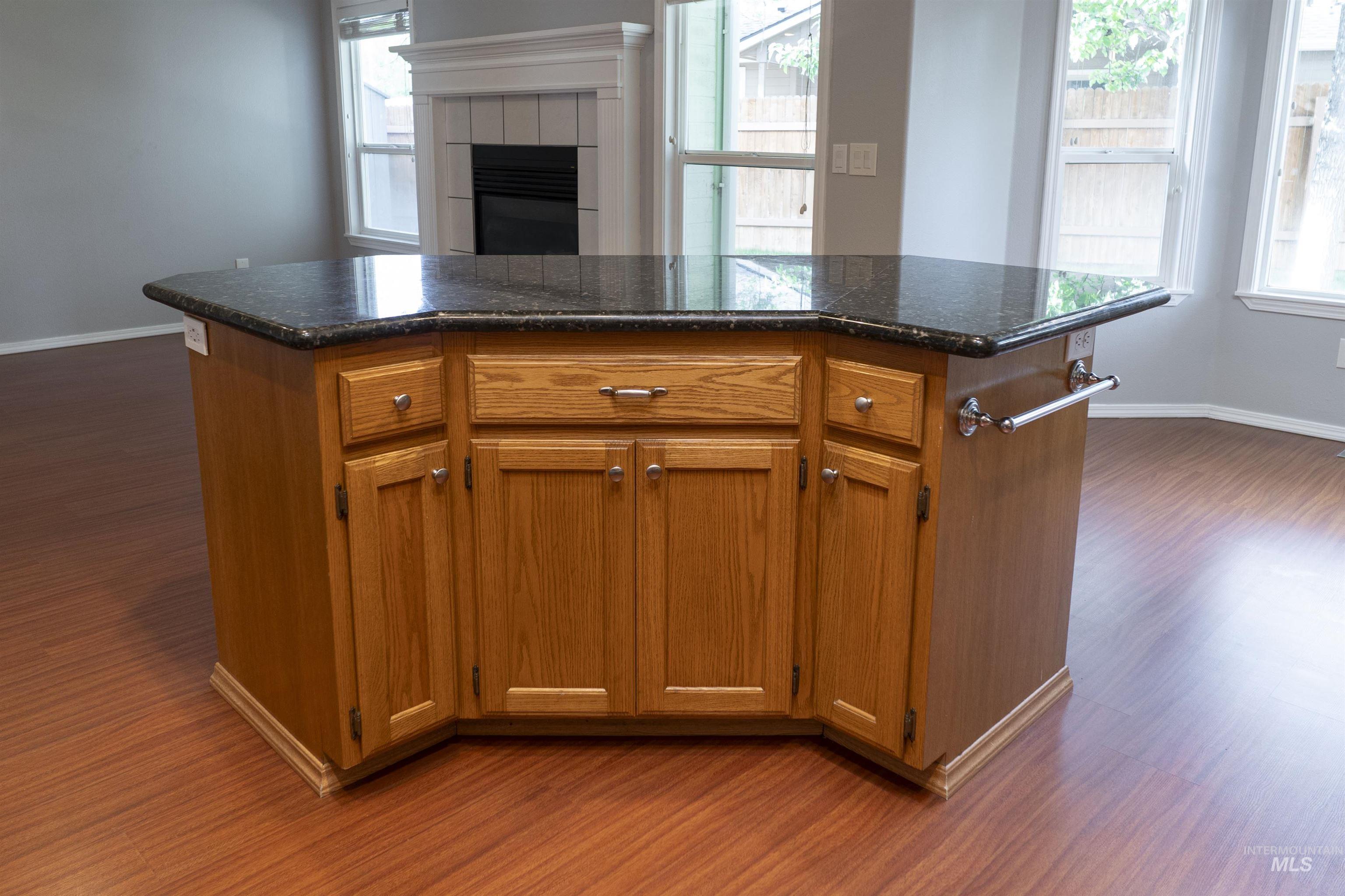 3810 E Anemone, Boise, Idaho 83716, 3 Bedrooms, 2 Bathrooms, Residential For Sale, Price $499,000,MLS 98993492