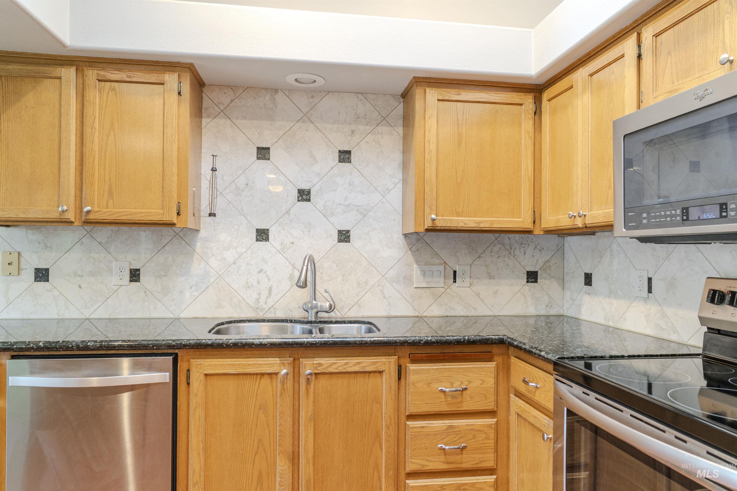 3810 E Anemone, Boise, Idaho 83716, 3 Bedrooms, 2 Bathrooms, Residential For Sale, Price $499,000,MLS 98993492
