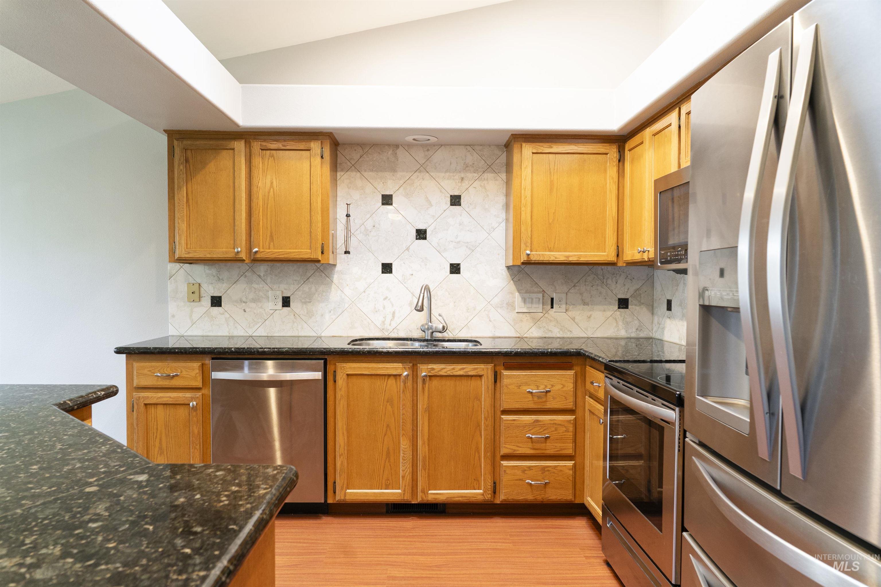 3810 E Anemone, Boise, Idaho 83716, 3 Bedrooms, 2 Bathrooms, Residential For Sale, Price $499,000,MLS 98993492