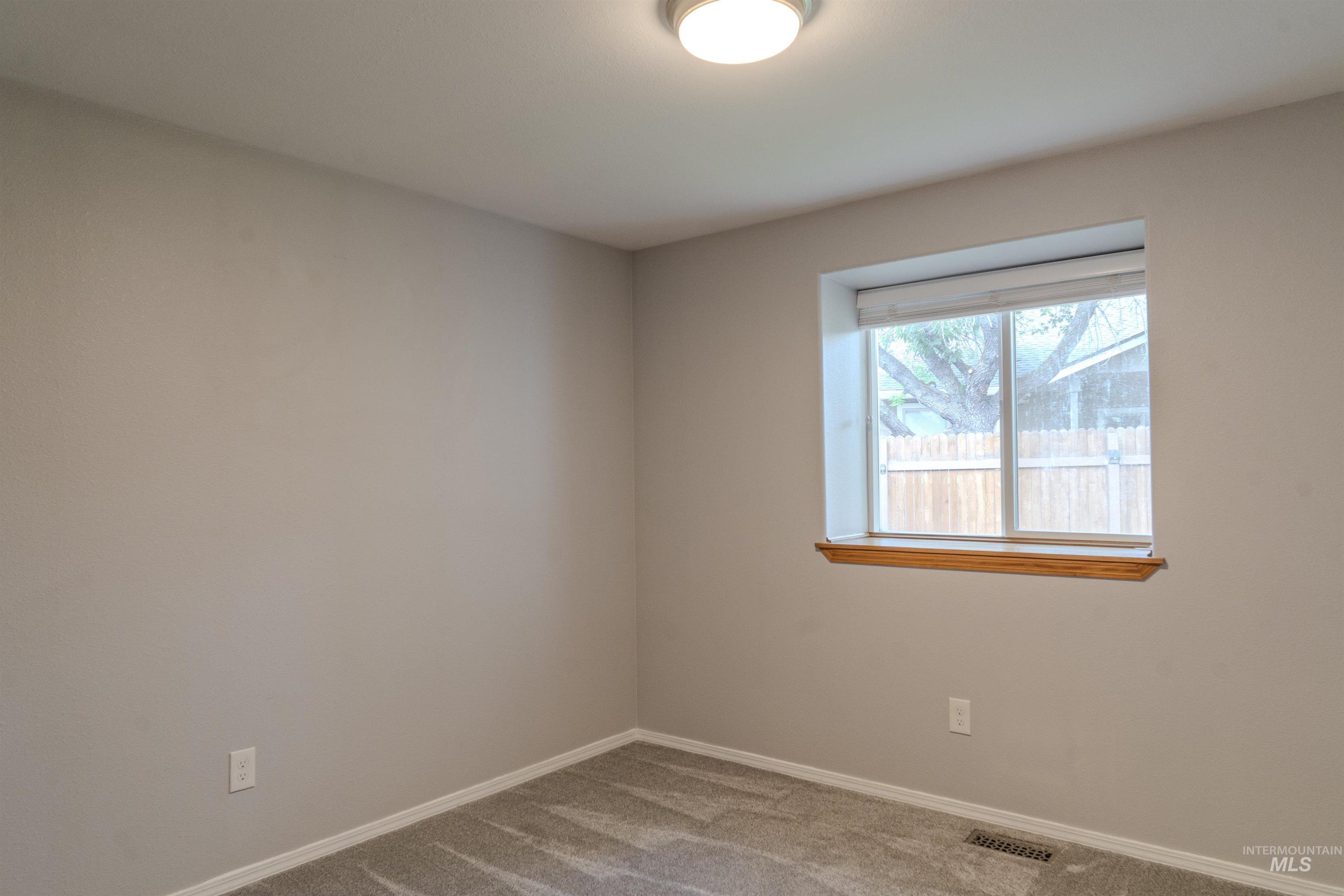 3810 E Anemone, Boise, Idaho 83716, 3 Bedrooms, 2 Bathrooms, Residential For Sale, Price $499,000,MLS 98993492