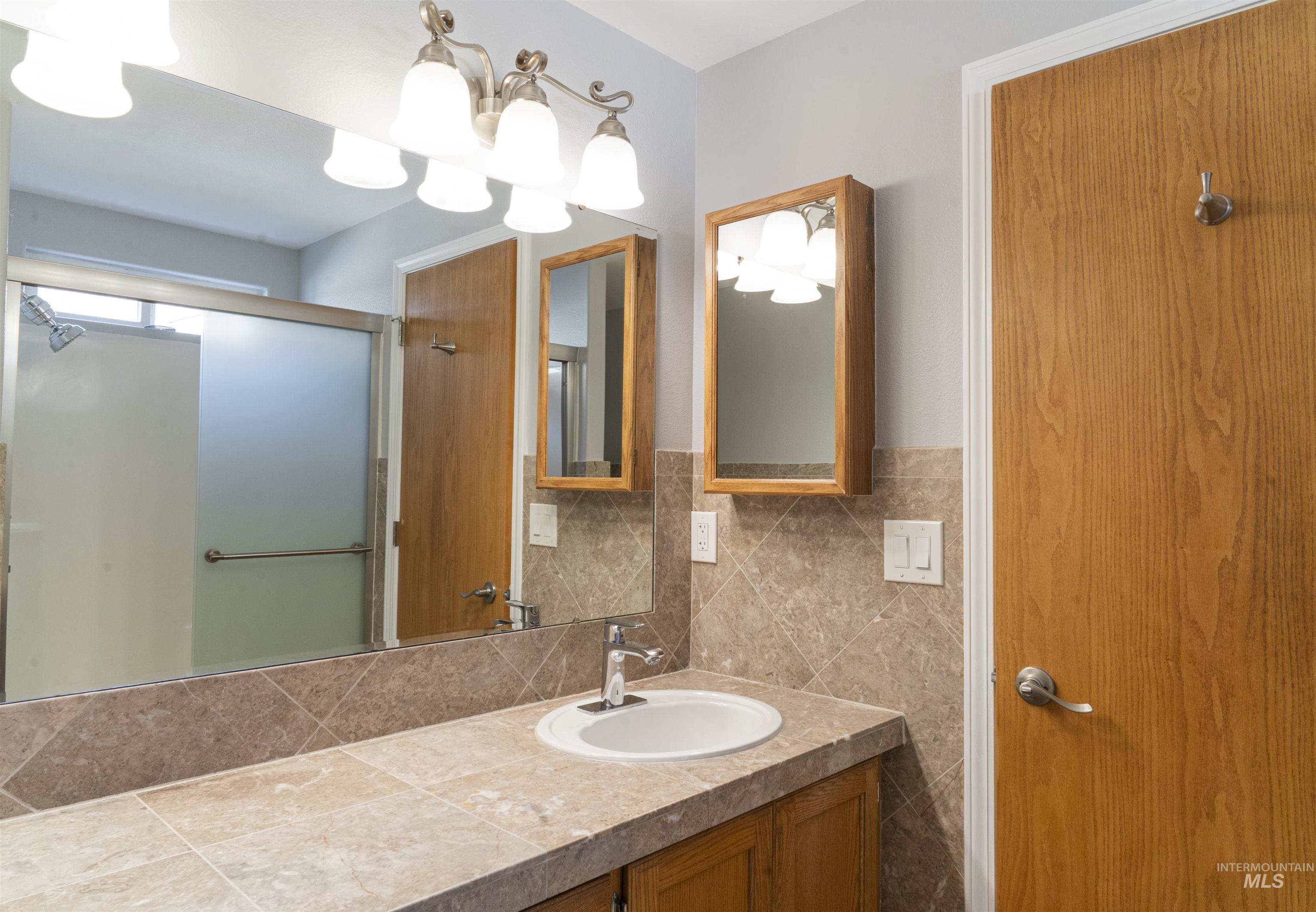 3810 E Anemone, Boise, Idaho 83716, 3 Bedrooms, 2 Bathrooms, Residential For Sale, Price $499,000,MLS 98993492