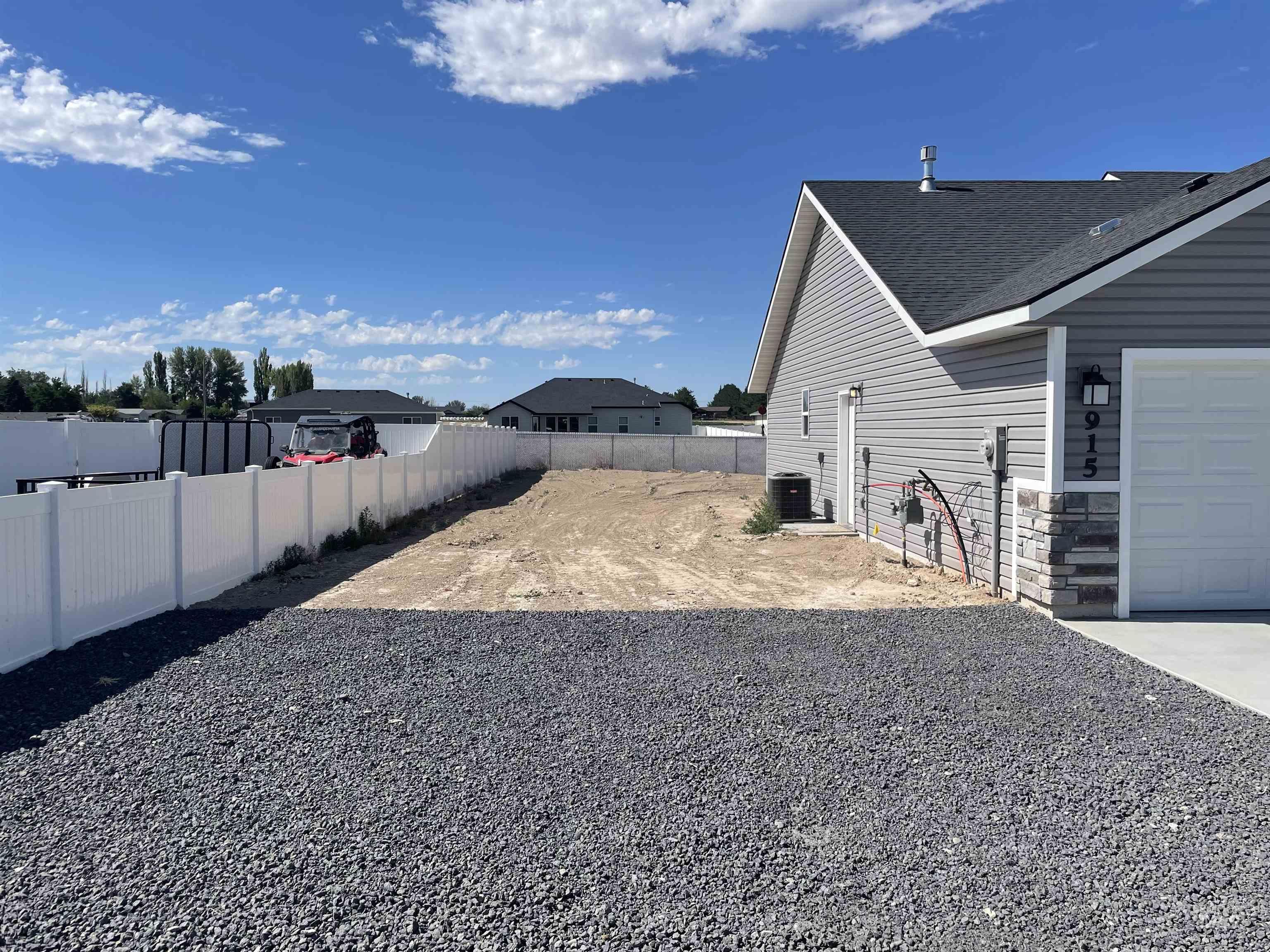 915 Blueridge Dr, Kimberly, Idaho 83341-1830, 3 Bedrooms, 2 Bathrooms, Residential For Sale, Price $369,900, 98993493