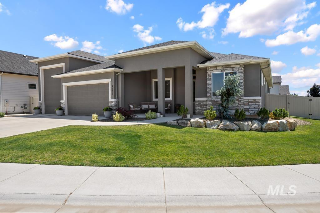 9931 W Aviara St, Star, Idaho 83669, 4 Bedrooms, 2.5 Bathrooms, Residential For Sale, Price $899,900,MLS 98993494