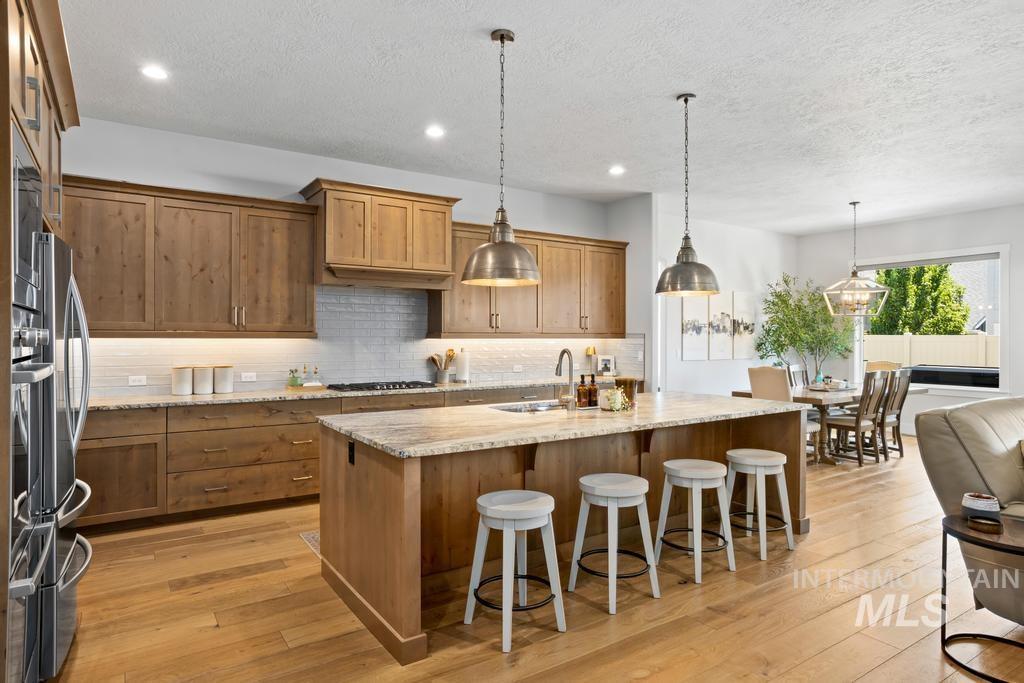 9931 W Aviara St, Star, Idaho 83669, 4 Bedrooms, 2.5 Bathrooms, Residential For Sale, Price $899,900,MLS 98993494
