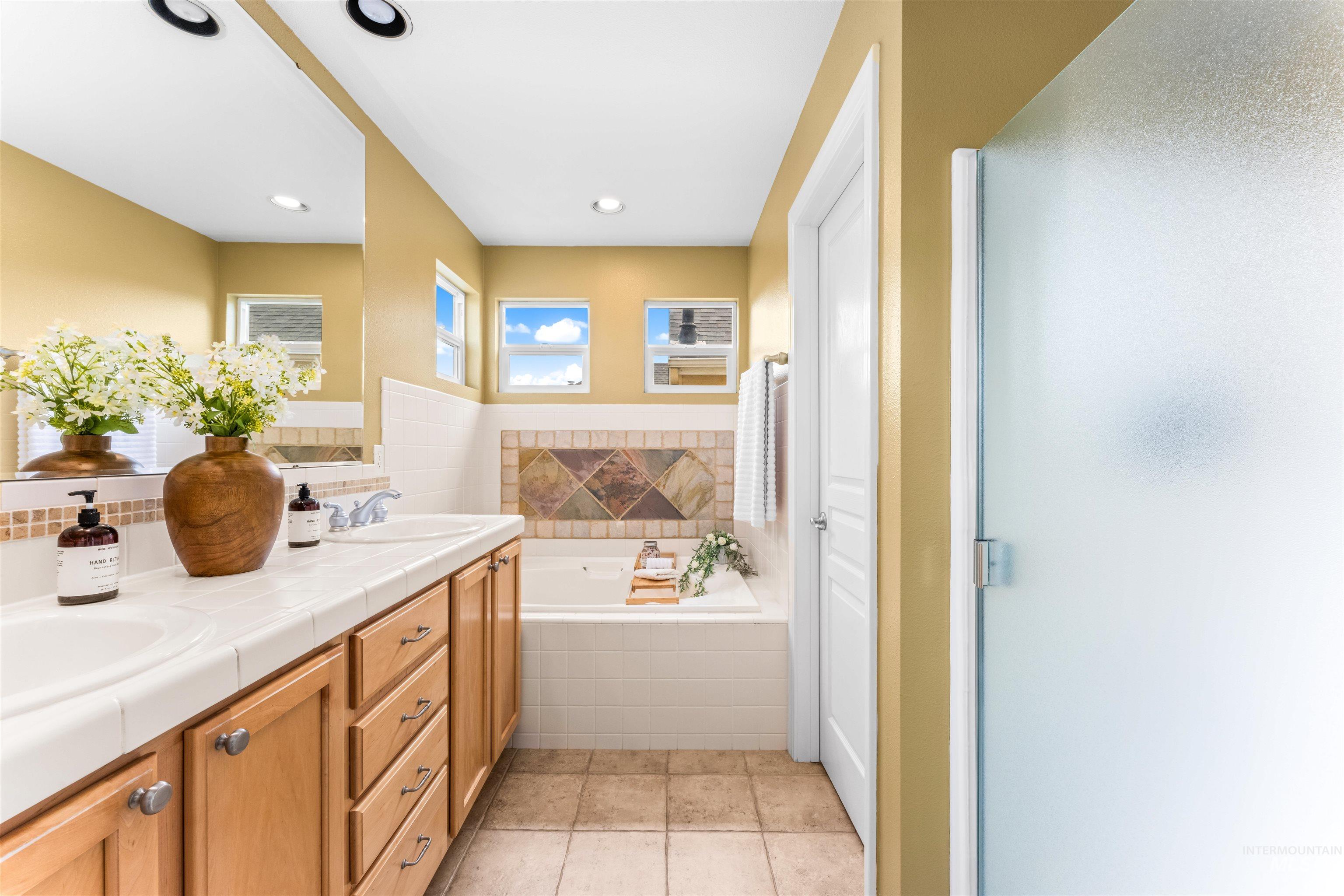 3954 S Mill Site Ave, Boise, Idaho 83716, 3 Bedrooms, 2.5 Bathrooms, Residential For Sale, Price $729,000,MLS 98993495