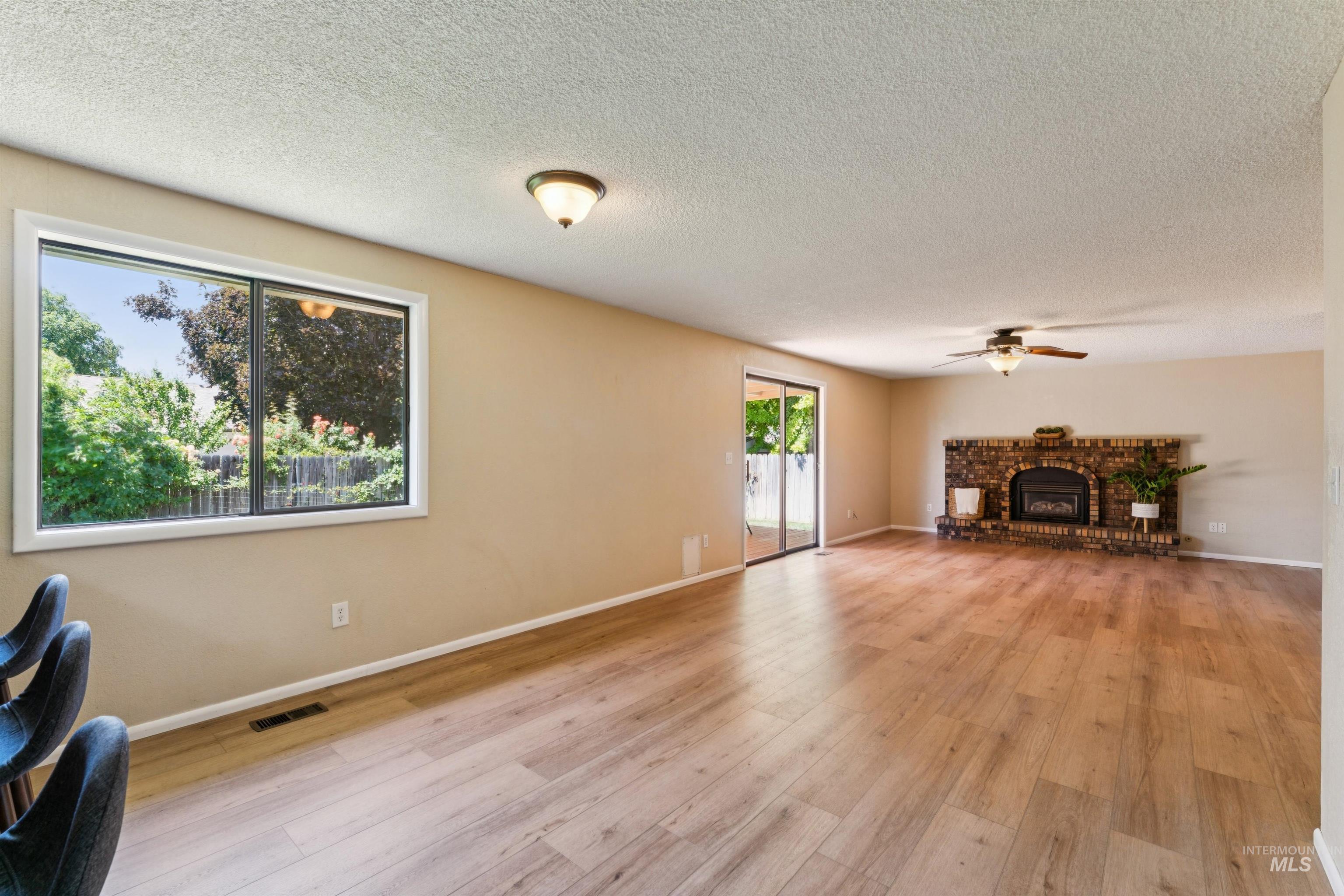 3285 N Buckboard Way, Boise, Idaho 83713, 3 Bedrooms, 2.5 Bathrooms, Residential For Sale, Price $429,900, 98993496