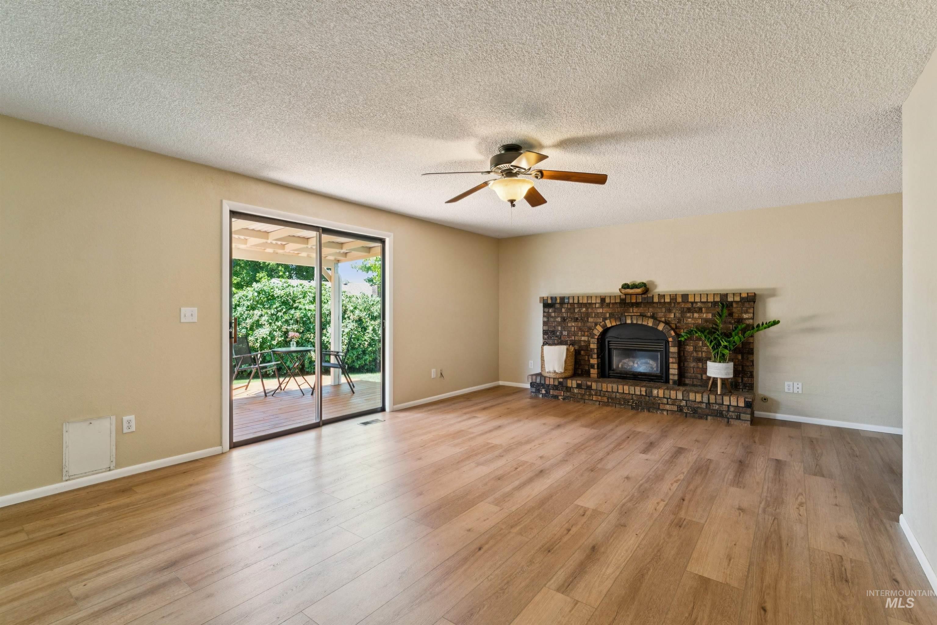 3285 N Buckboard Way, Boise, Idaho 83713, 3 Bedrooms, 2.5 Bathrooms, Residential For Sale, Price $429,900, 98993496