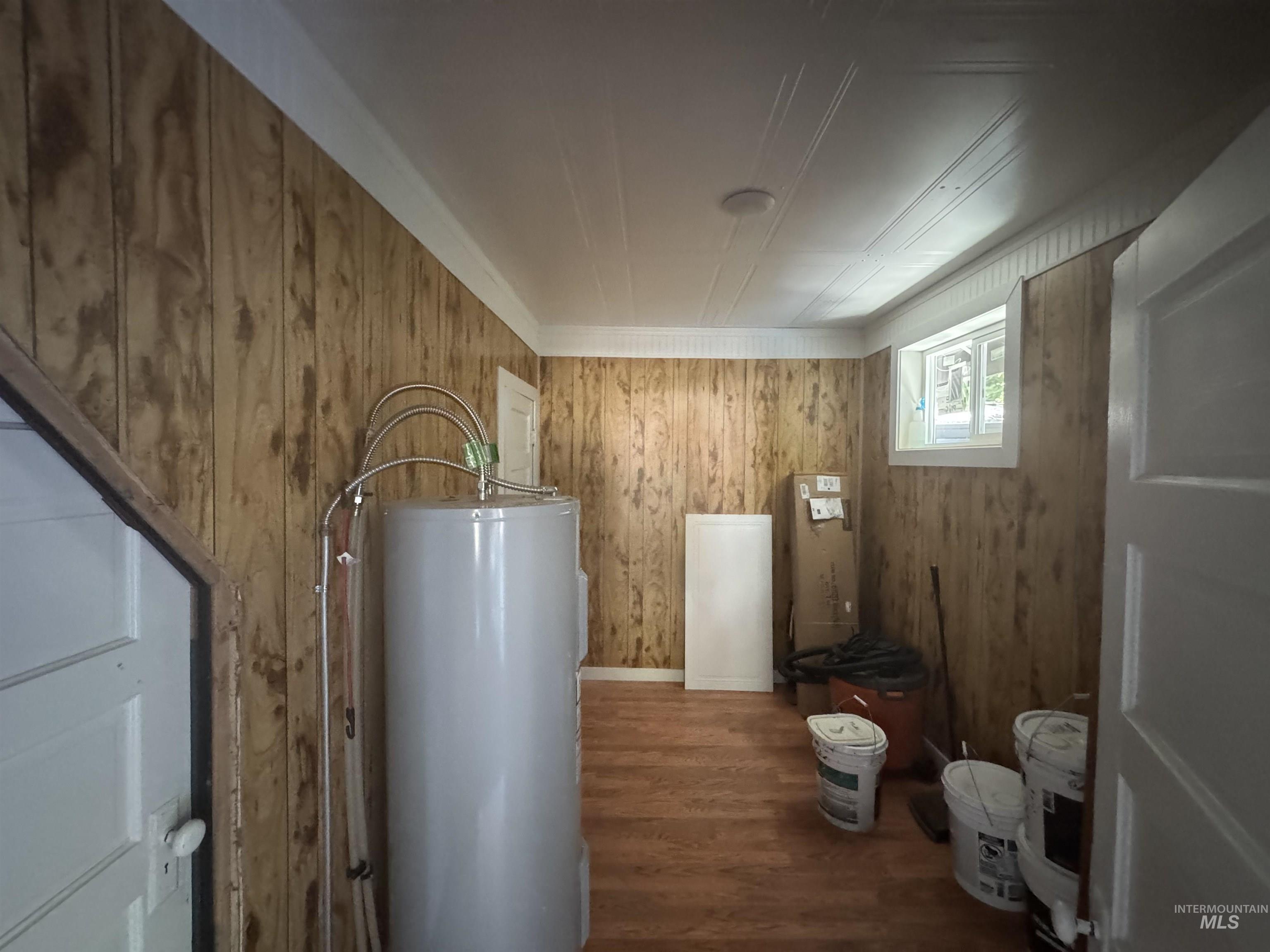 402 S 3rd St, Elk River, Idaho 83827, 2 Bedrooms, 1 Bathroom, Residential For Sale, Price $345,000, 98993500