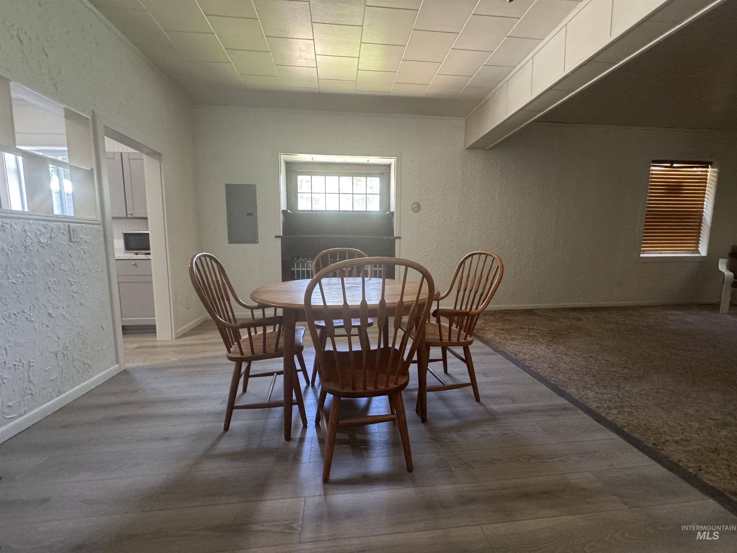402 S 3rd St, Elk River, Idaho 83827, 2 Bedrooms, 1 Bathroom, Residential For Sale, Price $345,000, 98993500