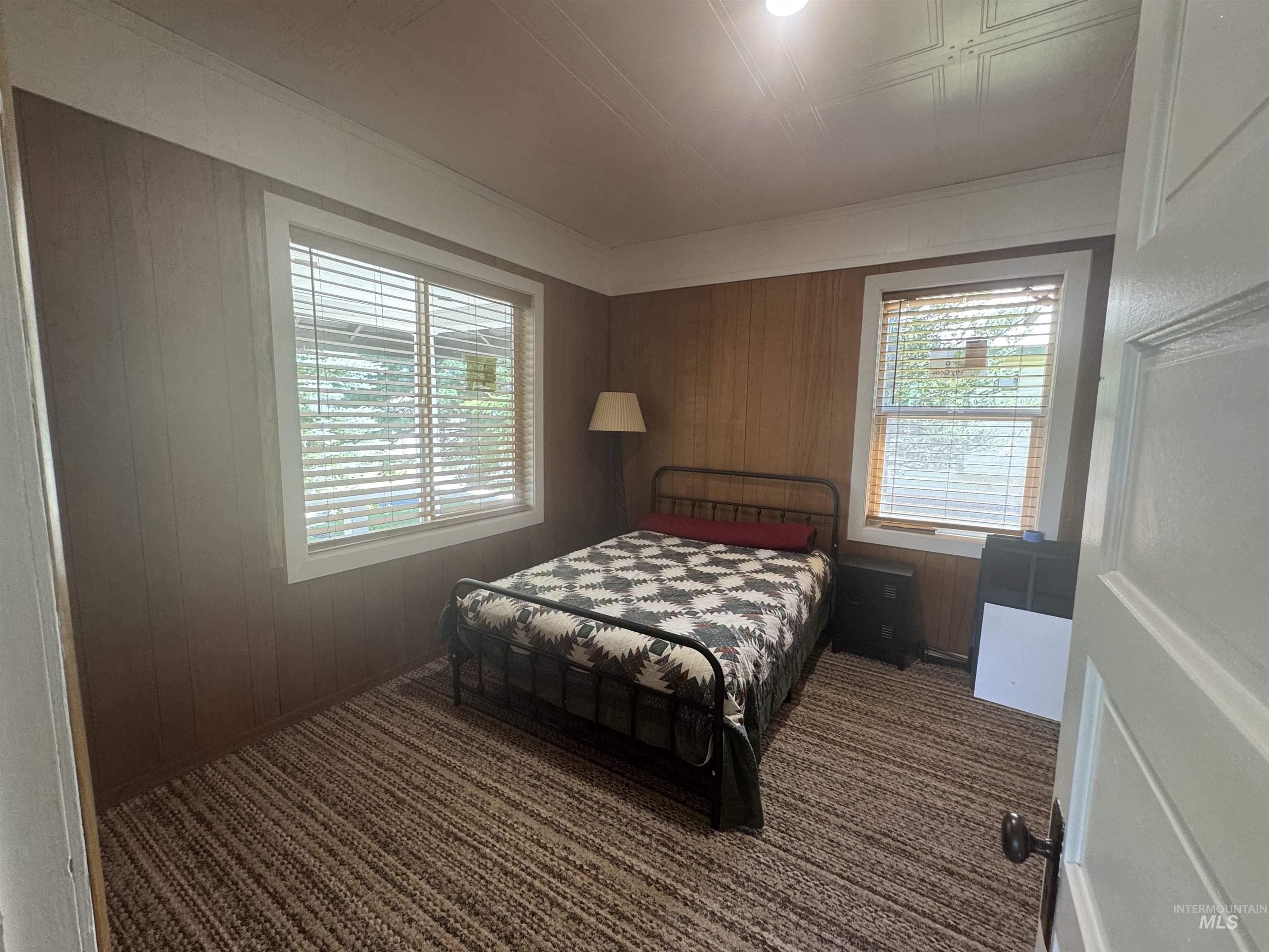 402 S 3rd St, Elk River, Idaho 83827, 2 Bedrooms, 1 Bathroom, Residential For Sale, Price $345,000, 98993500