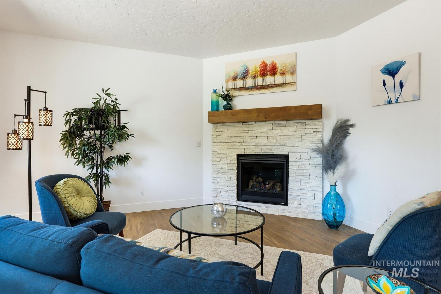 1191 E Whig Dr, Kuna, Idaho 83634, 3 Bedrooms, 3 Bathrooms, Residential For Sale, Price $530,000,MLS 98993501