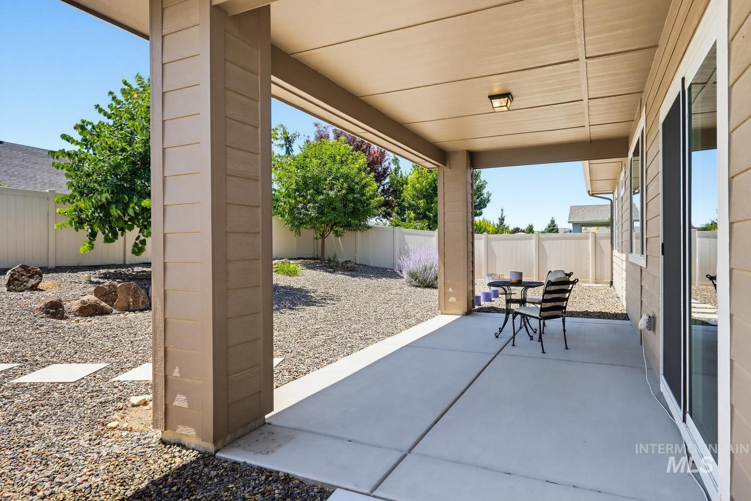 1191 E Whig Dr, Kuna, Idaho 83634, 3 Bedrooms, 3 Bathrooms, Residential For Sale, Price $530,000,MLS 98993501
