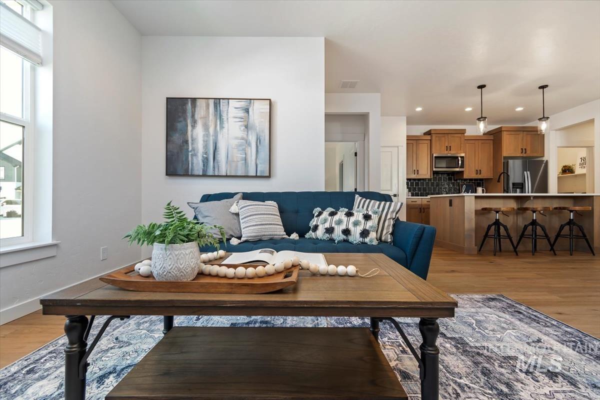 11057 W Shelborne St, Boise, Idaho 83709, 3 Bedrooms, 2 Bathrooms, Residential For Sale, Price $439,900, 98993506