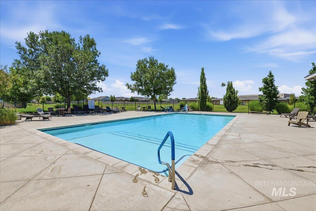3042 E Columbus River Court, Nampa, Idaho 83686, 3 Bedrooms, 2 Bathrooms, Residential For Sale, Price $724,900,MLS 98993507