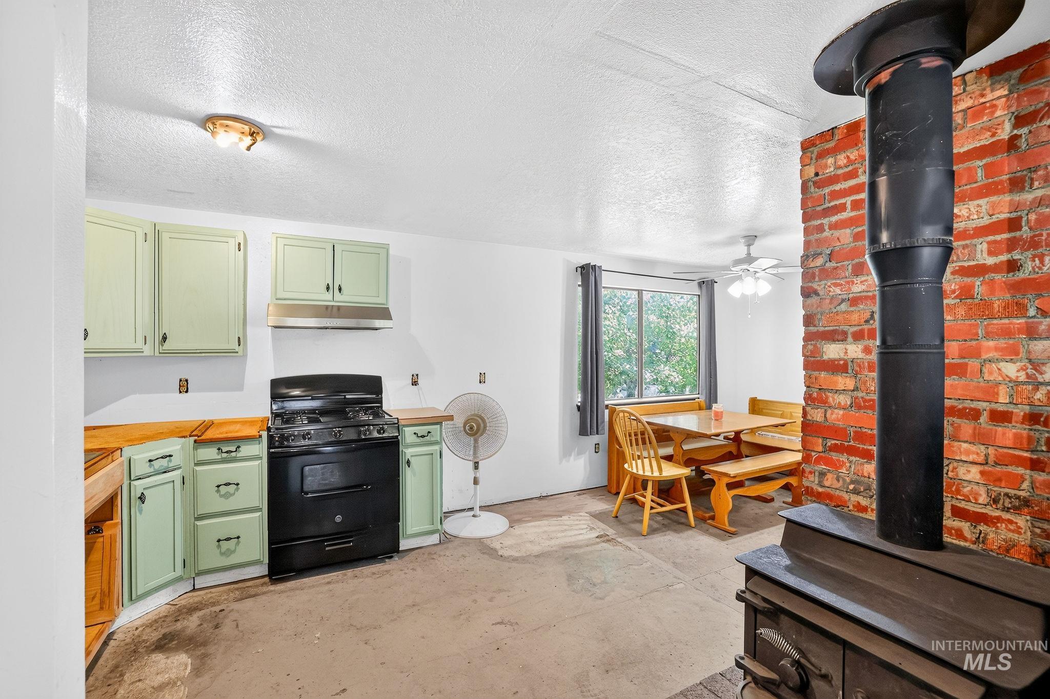 213 Katherine St, New Meadows, Idaho 83654, 3 Bedrooms, 1 Bathroom, Residential For Sale, Price $214,900, 98993508