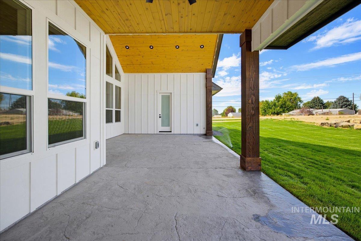 13968 W Winding Willow, Caldwell, Idaho 83607, 3 Bedrooms, 4 Bathrooms, Residential For Sale, Price $1,250,000,MLS 98993509