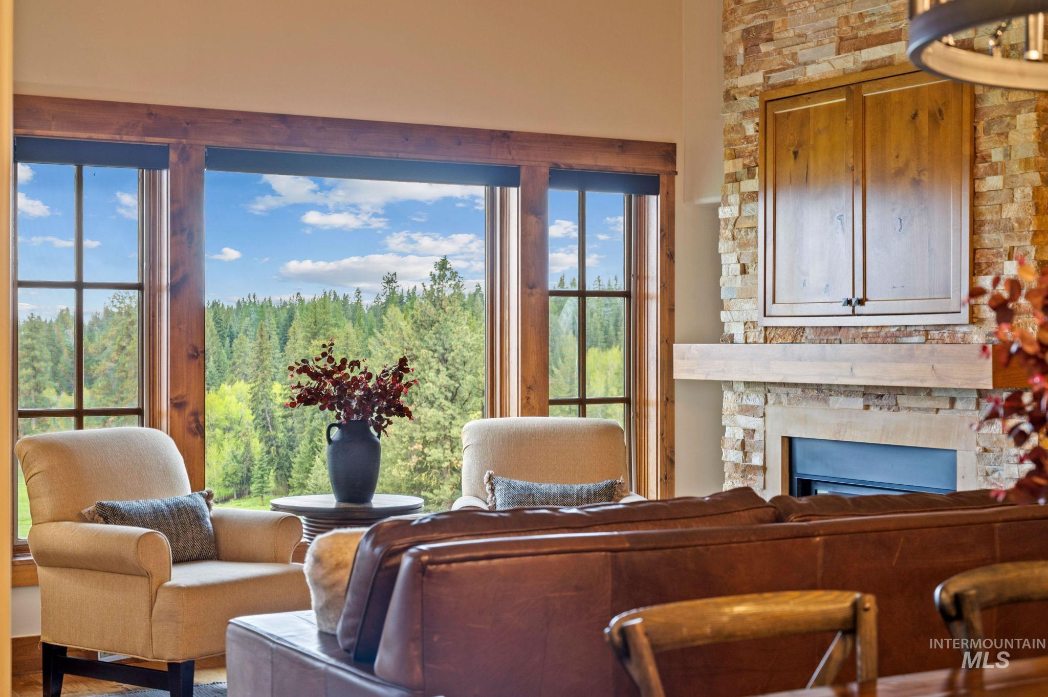 75 Arling Center Ct, Donnelly, Idaho 83615, 2 Bedrooms, 2 Bathrooms, Residential For Sale, Price $1,200,000,MLS 98993513
