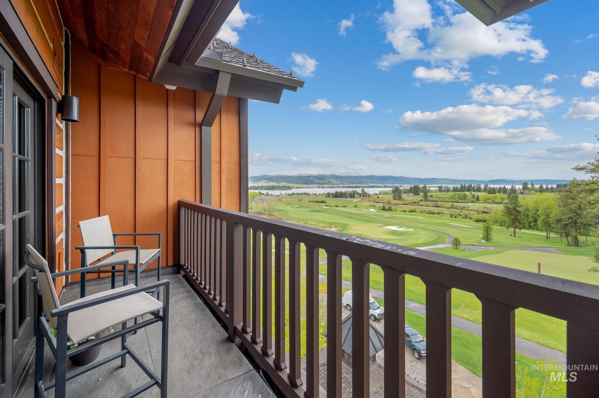 75 Arling Center Ct, Donnelly, Idaho 83615, 2 Bedrooms, 2 Bathrooms, Residential For Sale, Price $1,200,000,MLS 98993513