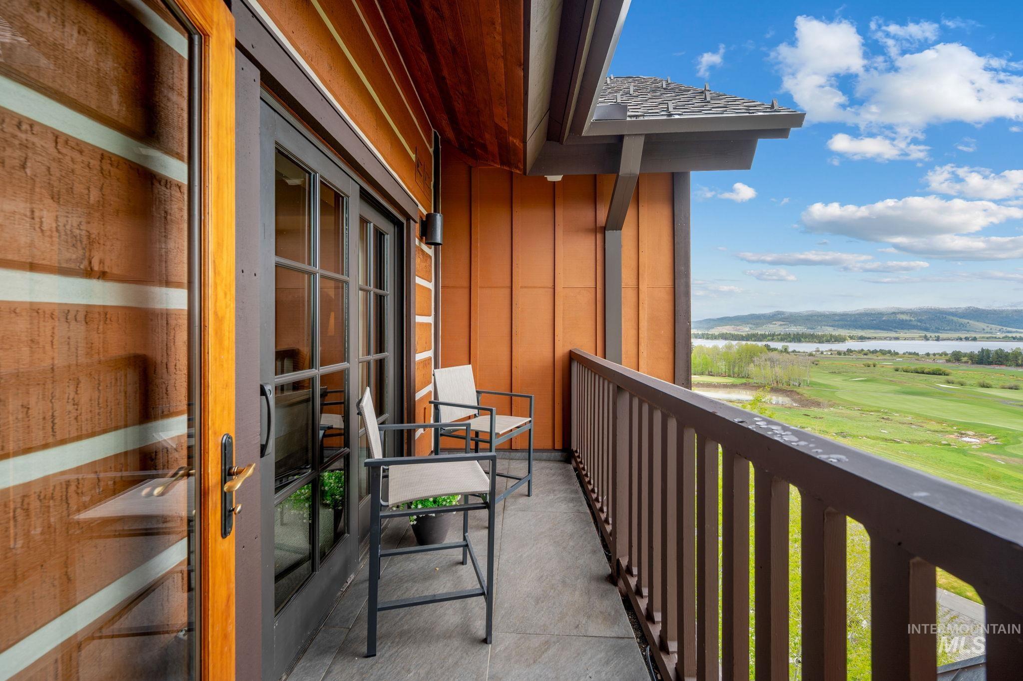 75 Arling Center Ct, Donnelly, Idaho 83615, 2 Bedrooms, 2 Bathrooms, Residential For Sale, Price $1,200,000,MLS 98993513