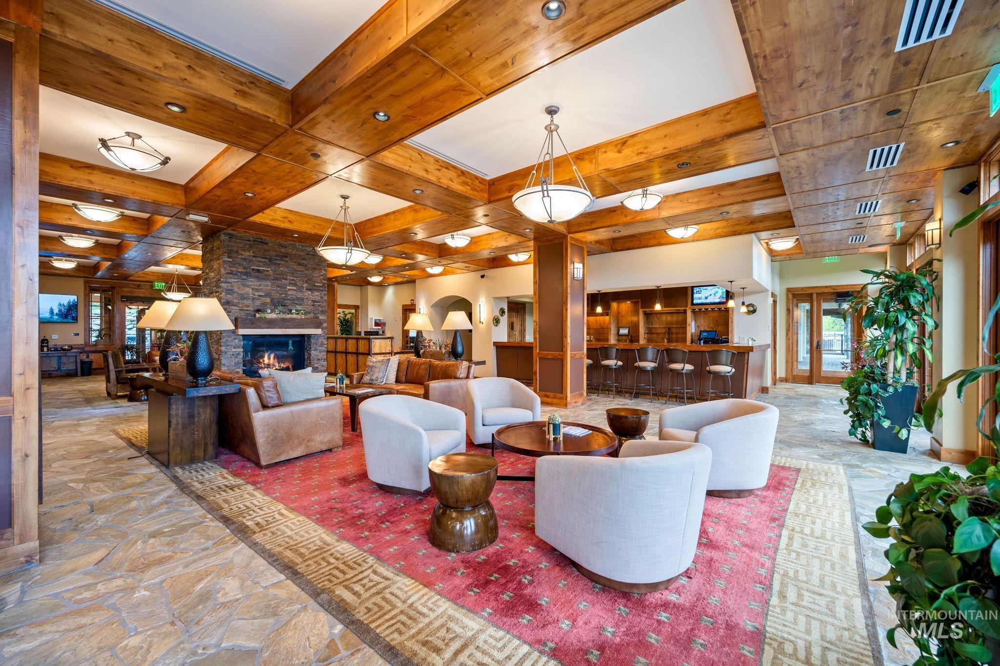 75 Arling Center Ct, Donnelly, Idaho 83615, 2 Bedrooms, 2 Bathrooms, Residential For Sale, Price $1,200,000,MLS 98993513