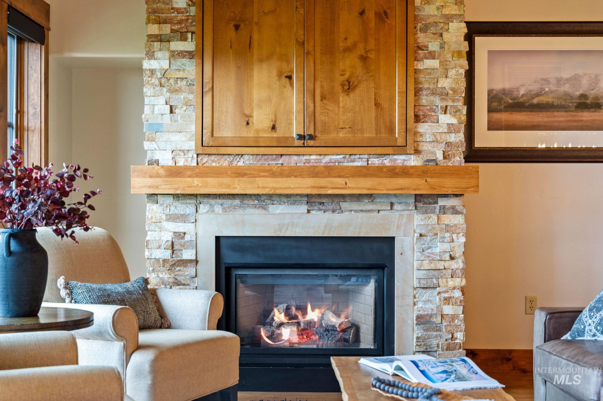 75 Arling Center Ct, Donnelly, Idaho 83615, 2 Bedrooms, 2 Bathrooms, Residential For Sale, Price $1,200,000,MLS 98993513