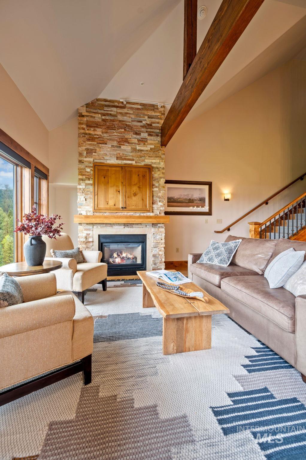 75 Arling Center Ct, Donnelly, Idaho 83615, 2 Bedrooms, 2 Bathrooms, Residential For Sale, Price $1,200,000,MLS 98993513
