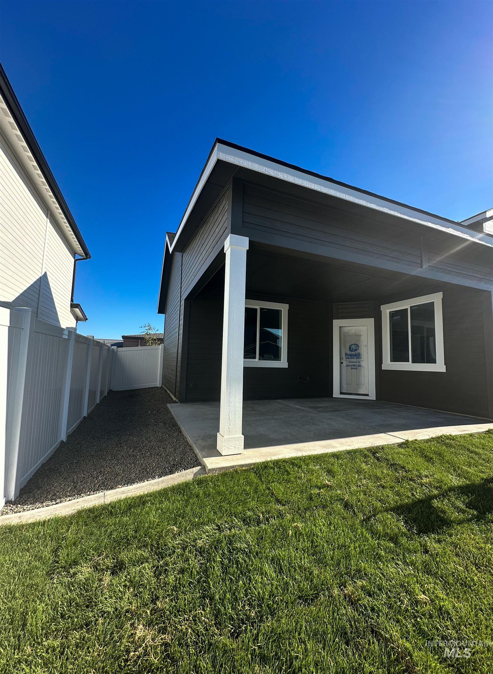 2205 Oxon St Oxon St, Caldwell, Idaho 83605, 5 Bedrooms, 2.5 Bathrooms, Residential For Sale, Price $454,000, 98993515