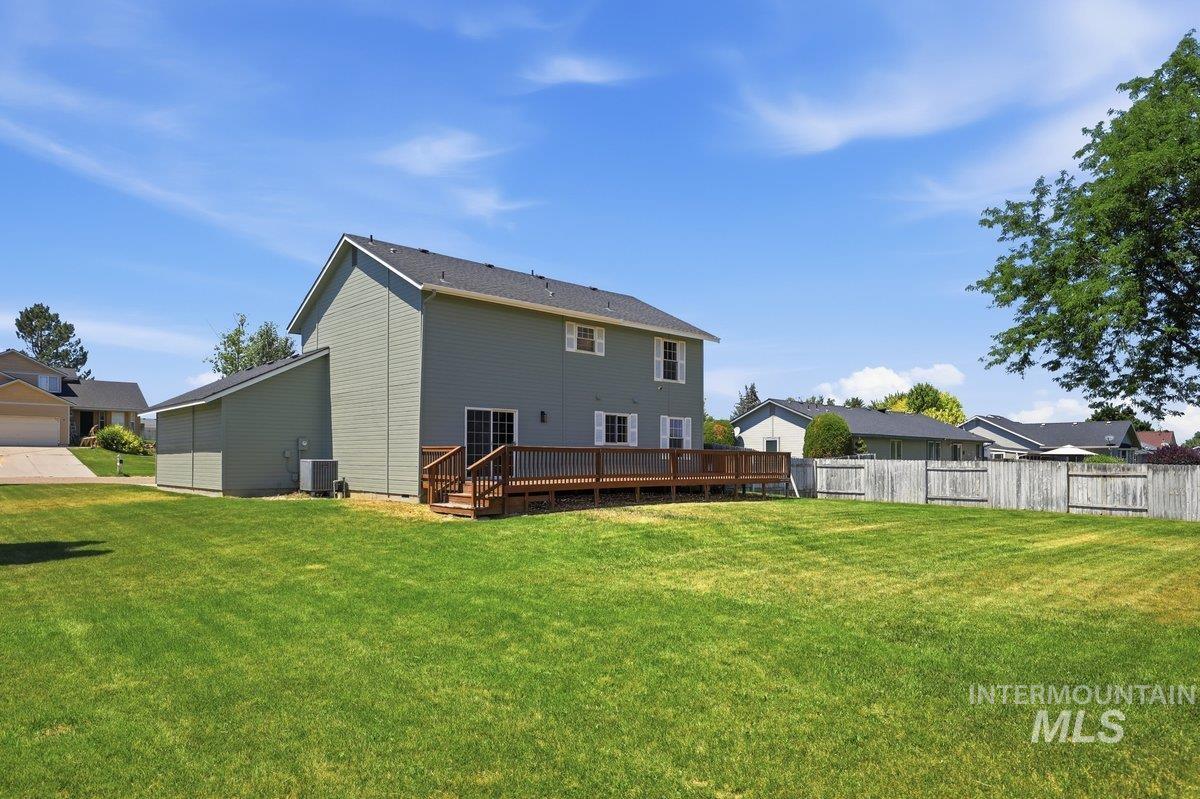 4324 Choctaw Dr, Nampa, Idaho 83686, 4 Bedrooms, 2.5 Bathrooms, Residential For Sale, Price $459,990, 98993516