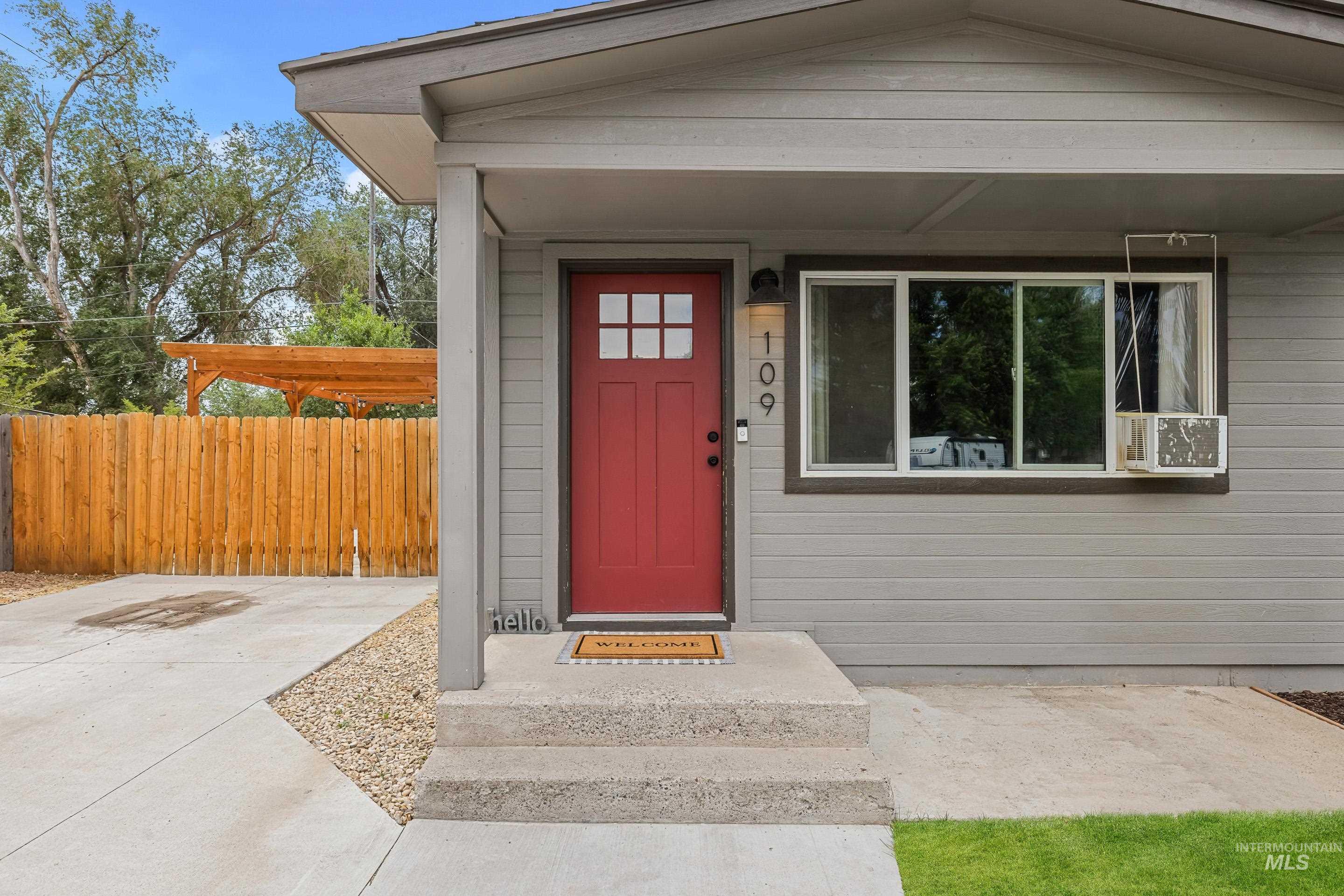 109 Abbott Dr., Mountain Home, Idaho 83647, 4 Bedrooms, 1 Bathroom, Residential For Sale, Price $299,900, 98993517