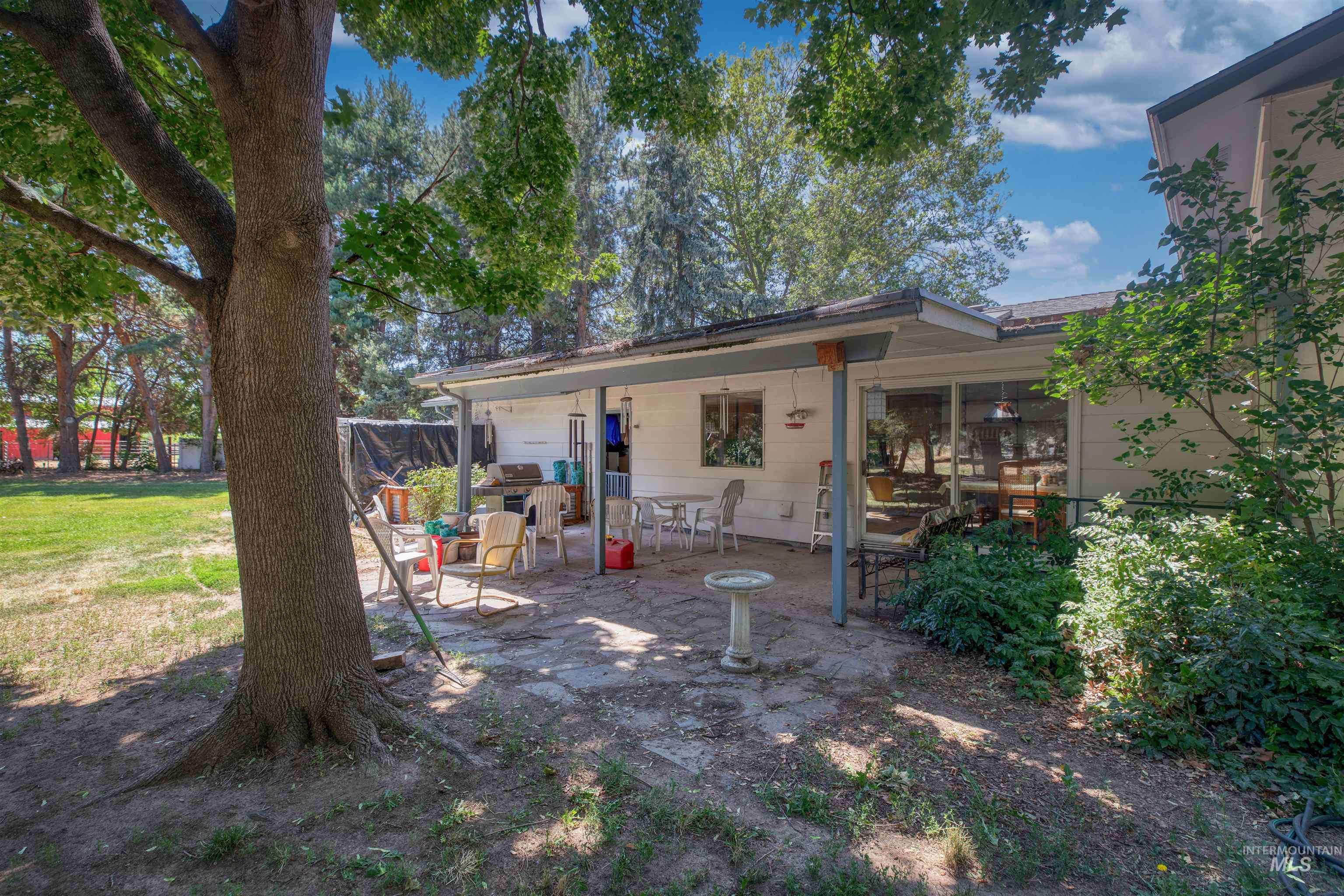 300 S Appaloosa Dr., Boise, Idaho 83709, 5 Bedrooms, 3 Bathrooms, Residential For Sale, Price $599,900, 98993520