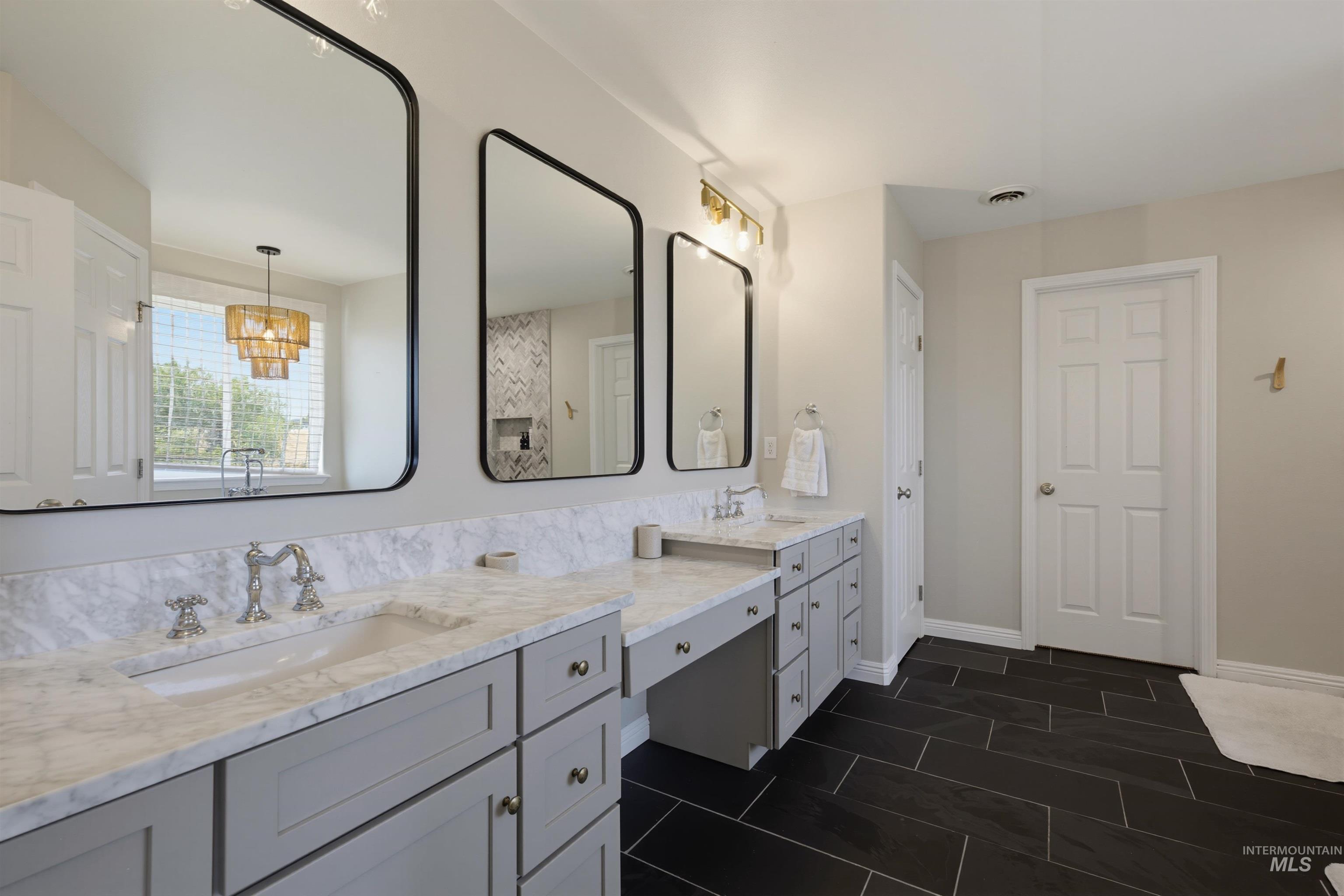 6124 S Sea Breeze Way, Boise, Idaho 83709, 4 Bedrooms, 2.5 Bathrooms, Residential For Sale, Price $650,000, 98993522