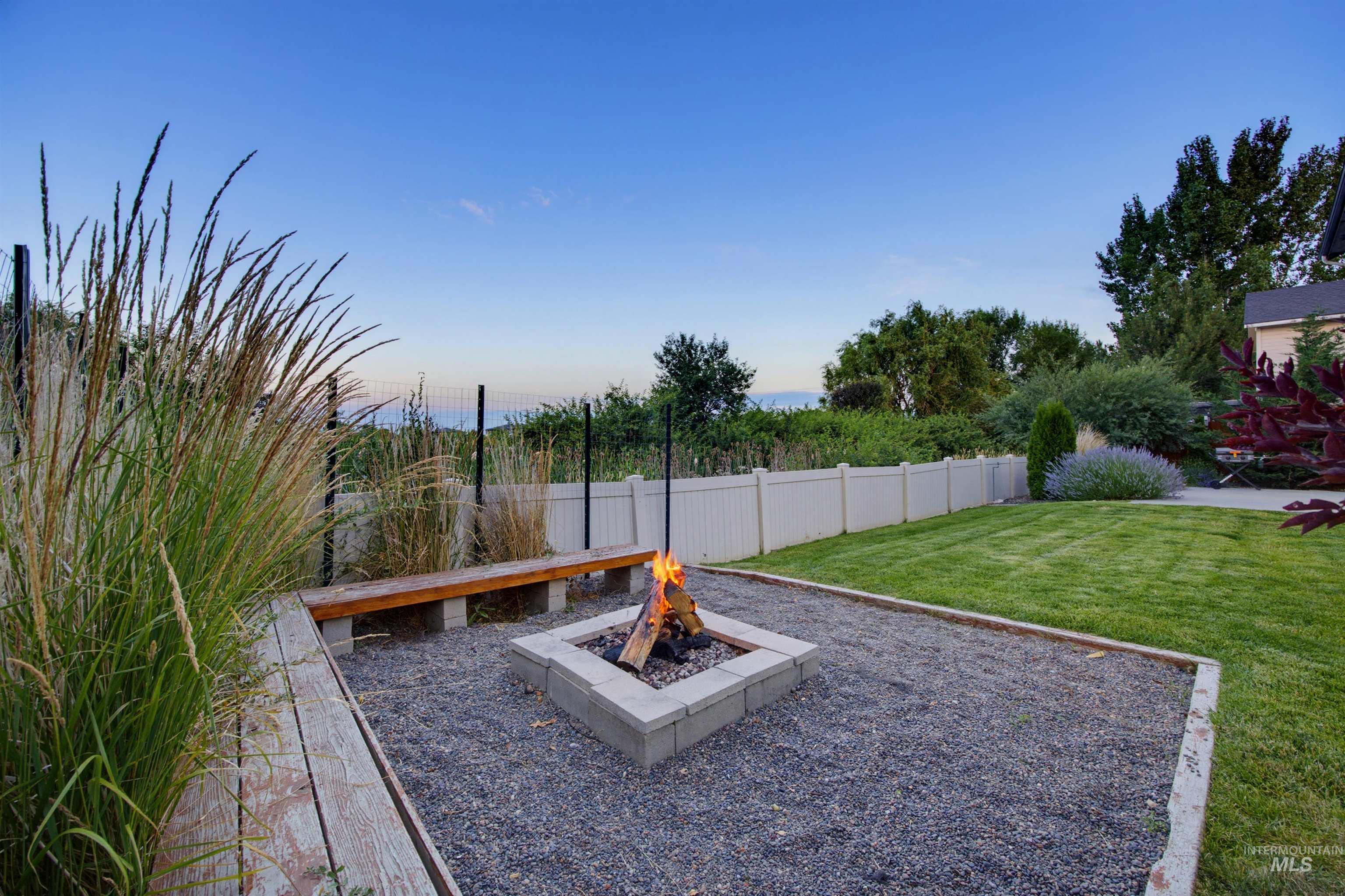 6124 S Sea Breeze Way, Boise, Idaho 83709, 4 Bedrooms, 2.5 Bathrooms, Residential For Sale, Price $650,000, 98993522
