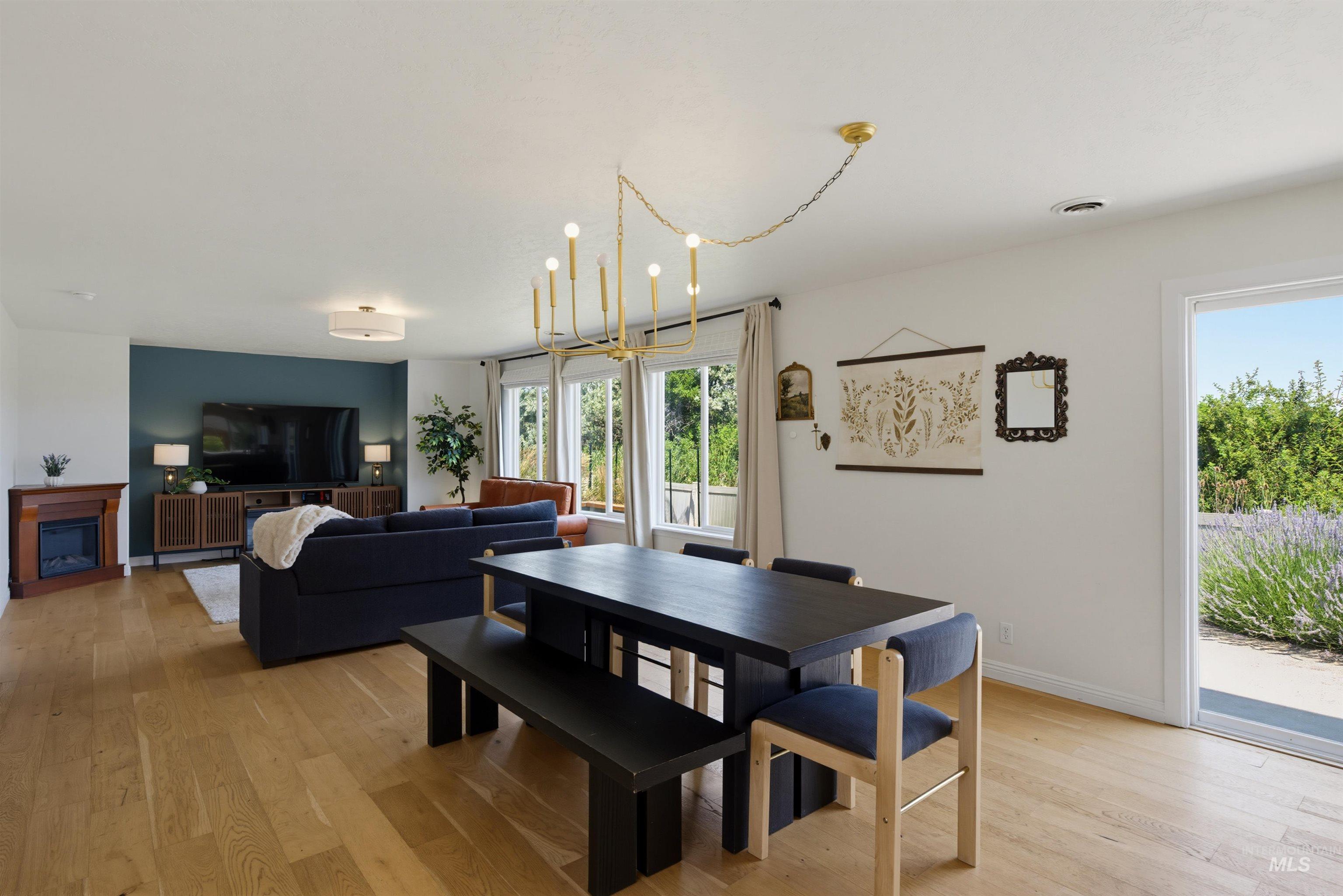 6124 S Sea Breeze Way, Boise, Idaho 83709, 4 Bedrooms, 2.5 Bathrooms, Residential For Sale, Price $650,000, 98993522