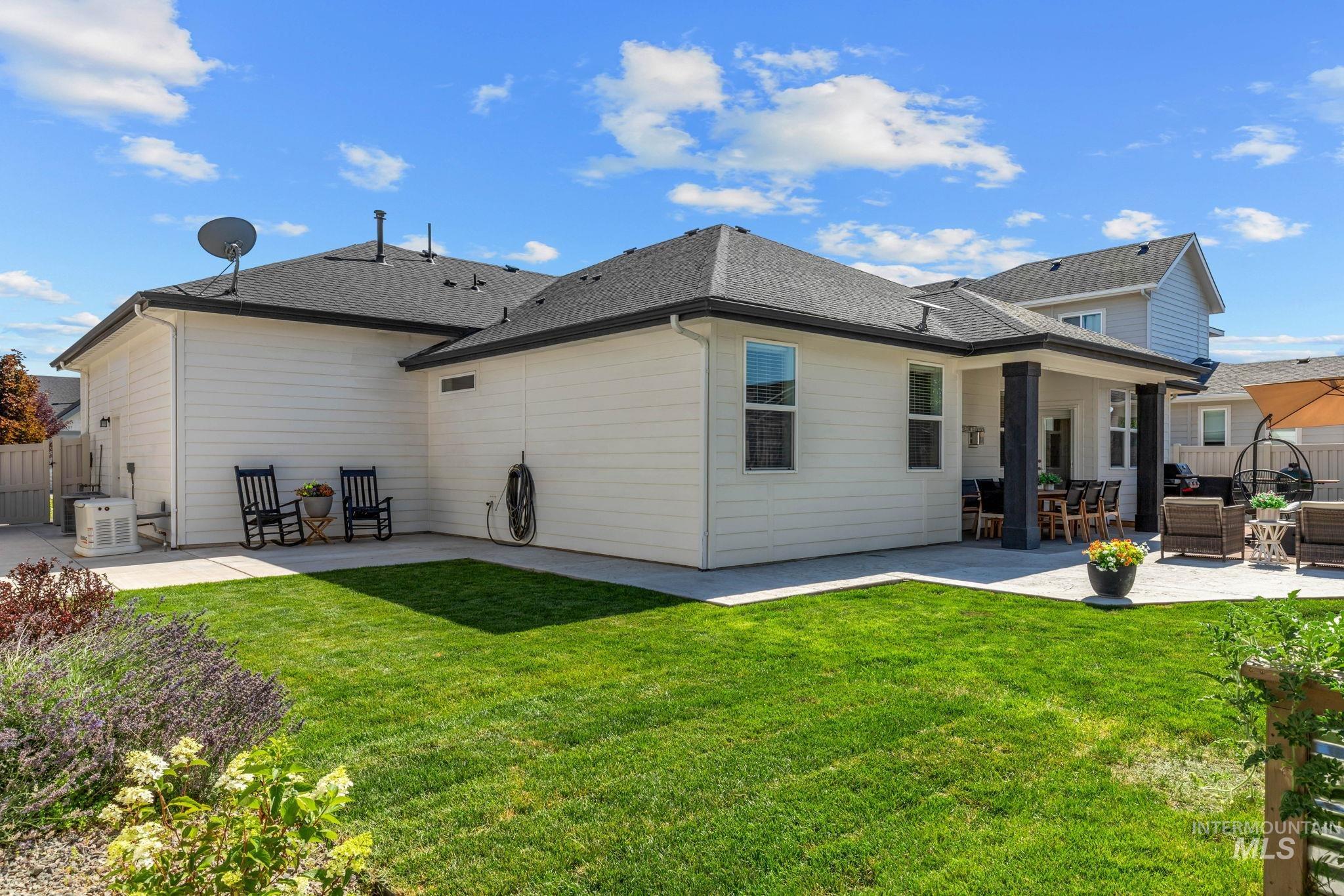 1646 Fort Williams St, Middleton, Idaho 83644, 3 Bedrooms, 2 Bathrooms, Residential For Sale, Price $559,000, 98993523