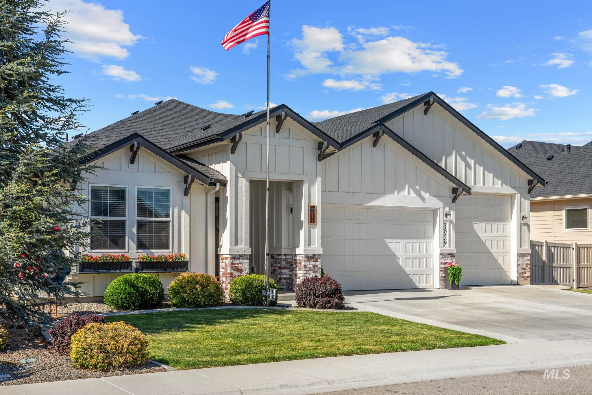 1646 Fort Williams St, Middleton, Idaho 83644, 3 Bedrooms, 2 Bathrooms, Residential For Sale, Price $540,000,MLS 98993523