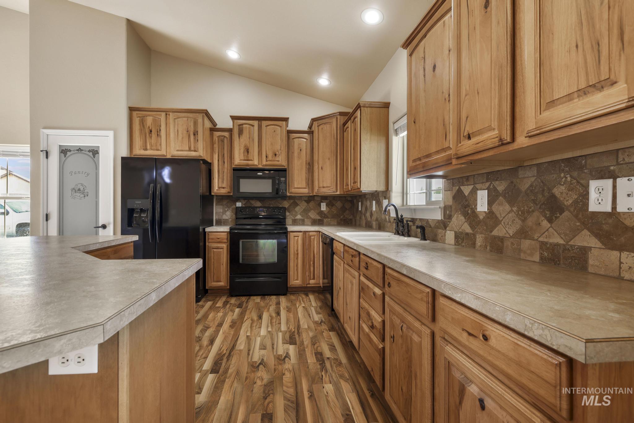 313 15th Ave E, Jerome, Idaho 83338, 5 Bedrooms, 2 Bathrooms, Residential For Sale, Price $459,000, 98993528