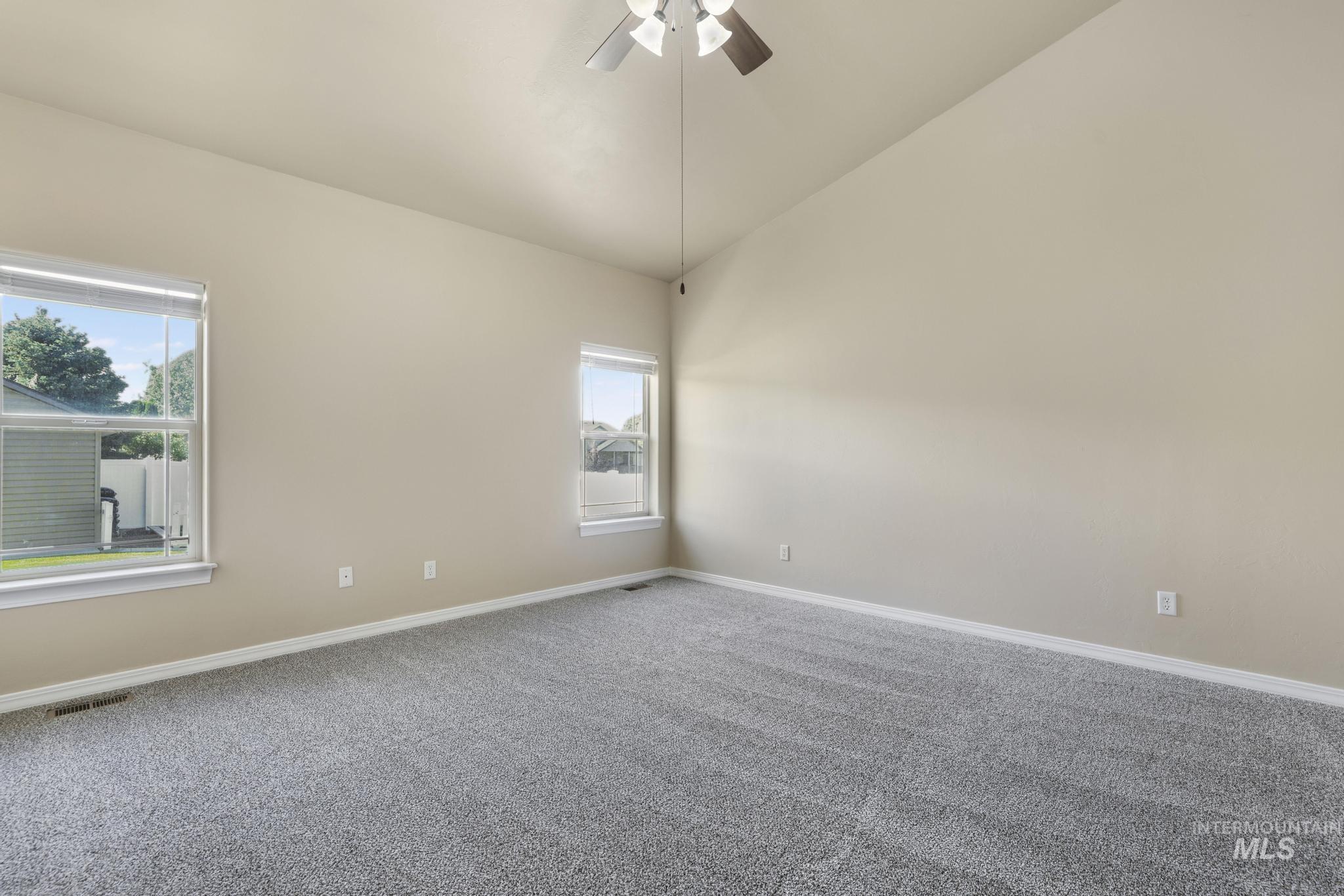 313 15th Ave E, Jerome, Idaho 83338, 5 Bedrooms, 2 Bathrooms, Residential For Sale, Price $459,000, 98993528