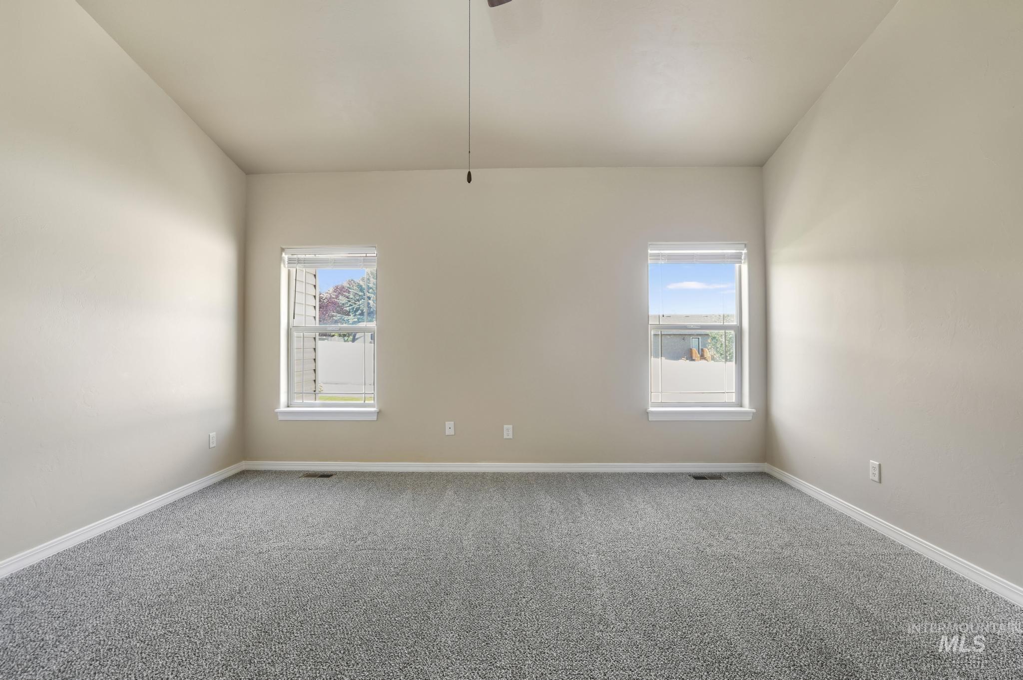 313 15th Ave E, Jerome, Idaho 83338, 5 Bedrooms, 2 Bathrooms, Residential For Sale, Price $459,000, 98993528