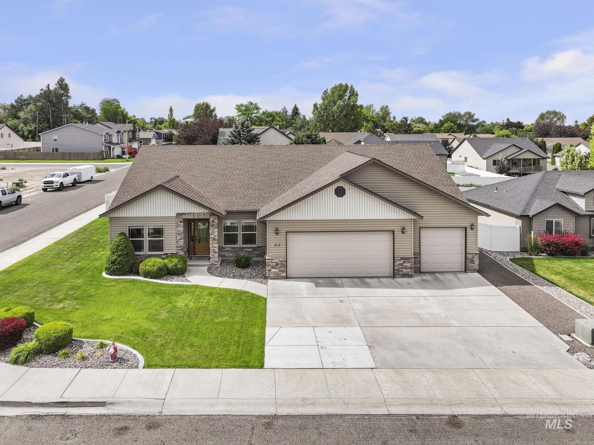 313 15th Ave E, Jerome, Idaho 83338, 5 Bedrooms, 2 Bathrooms, Residential For Sale, Price $459,000, 98993528