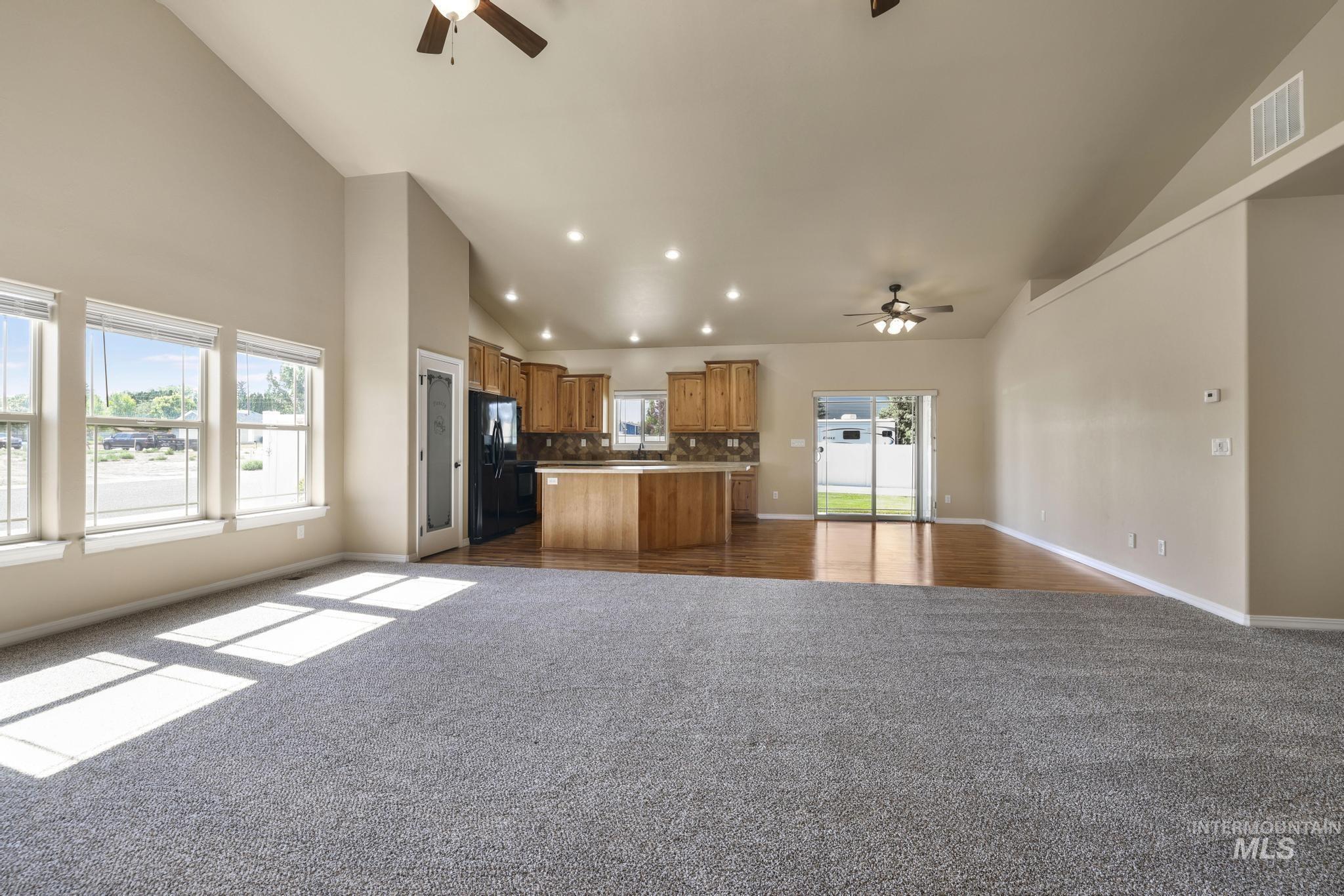 313 15th Ave E, Jerome, Idaho 83338, 5 Bedrooms, 2 Bathrooms, Residential For Sale, Price $459,000, 98993528