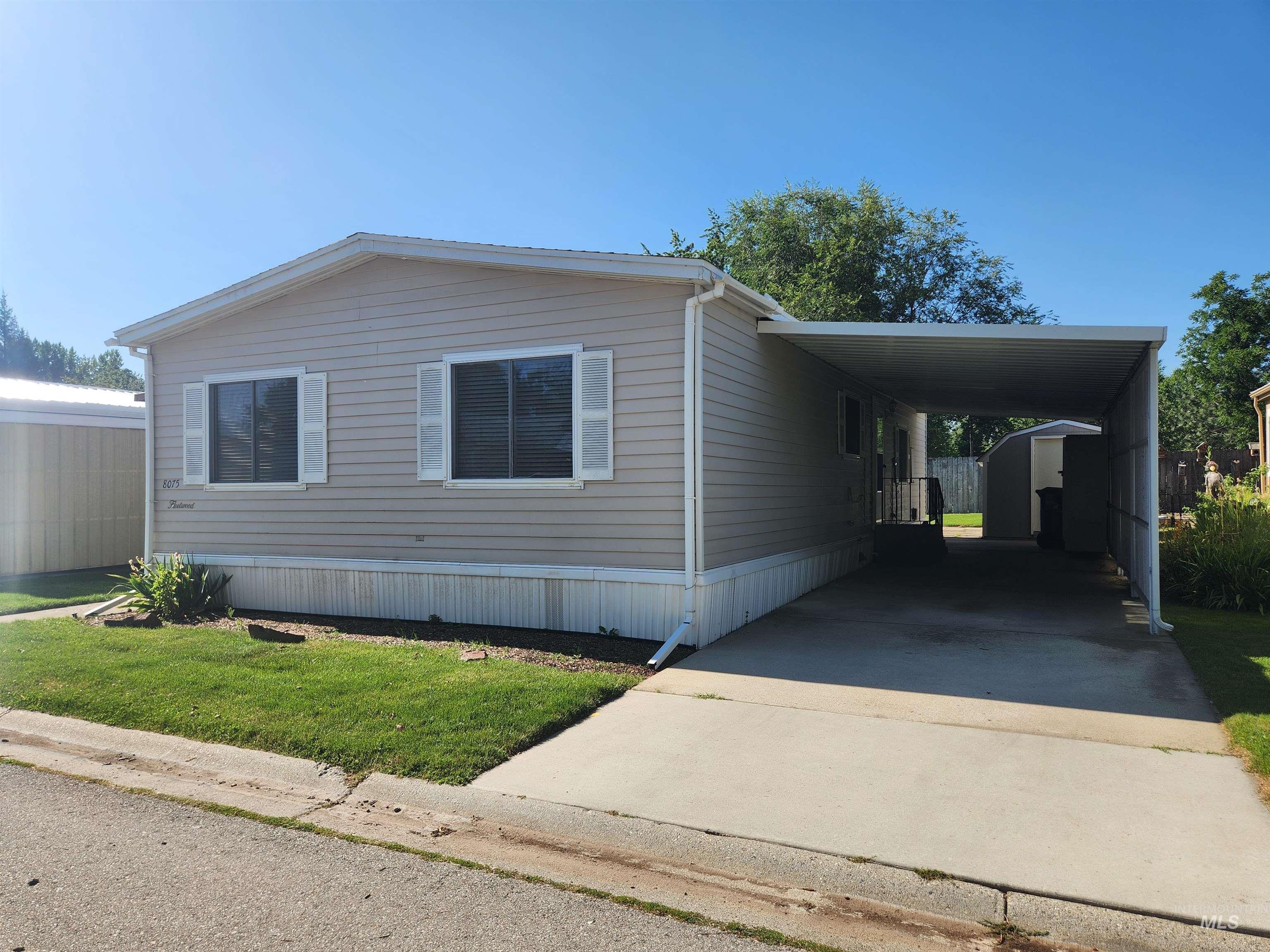 8075 Appomattox, Garden City, Idaho 83714, 2 Bedrooms, 2 Bathrooms, Residential For Sale, Price $129,000,MLS 98993531