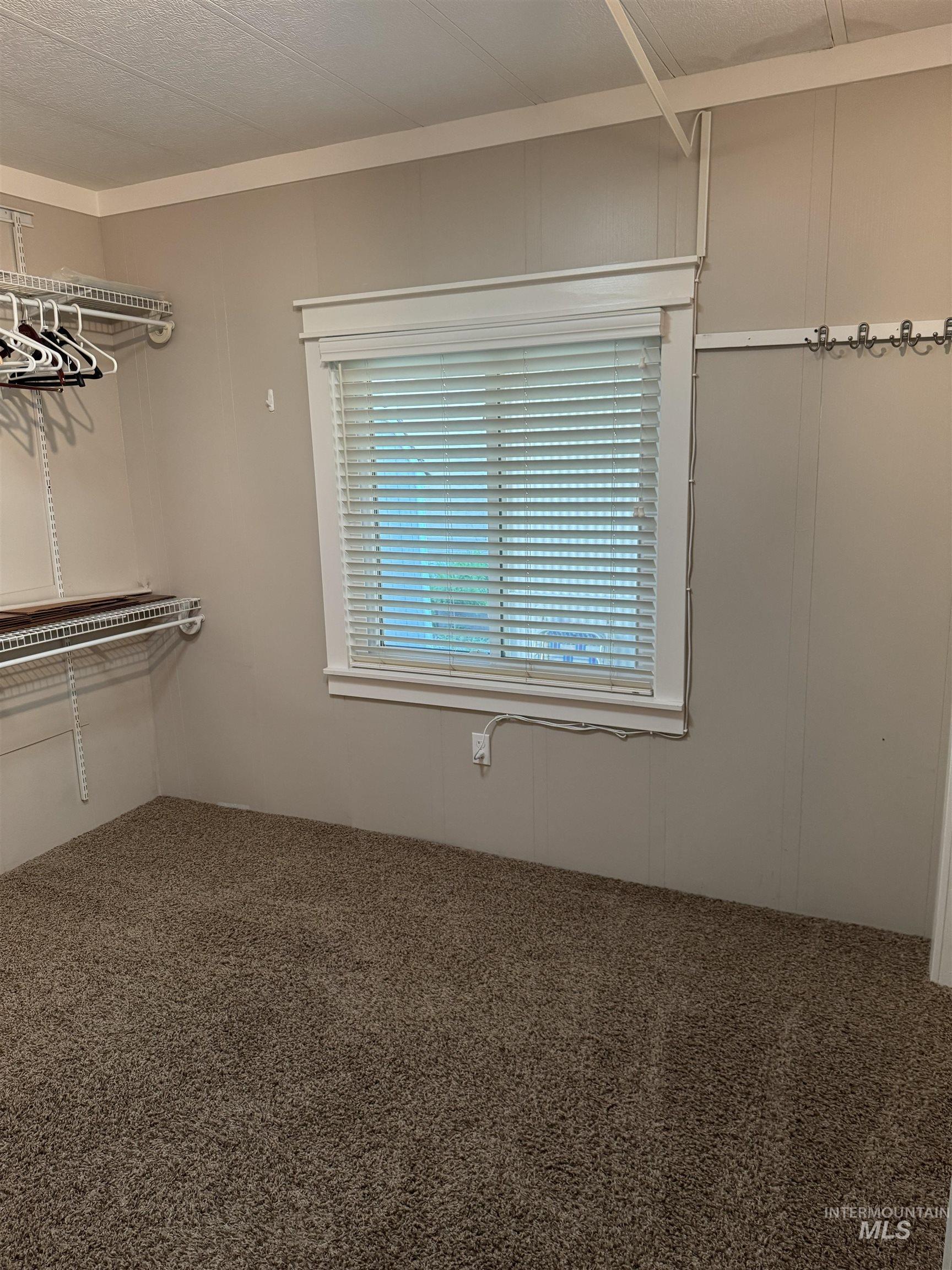 8075 Appomattox, Garden City, Idaho 83714, 2 Bedrooms, 2 Bathrooms, Residential For Sale, Price $129,000,MLS 98993531