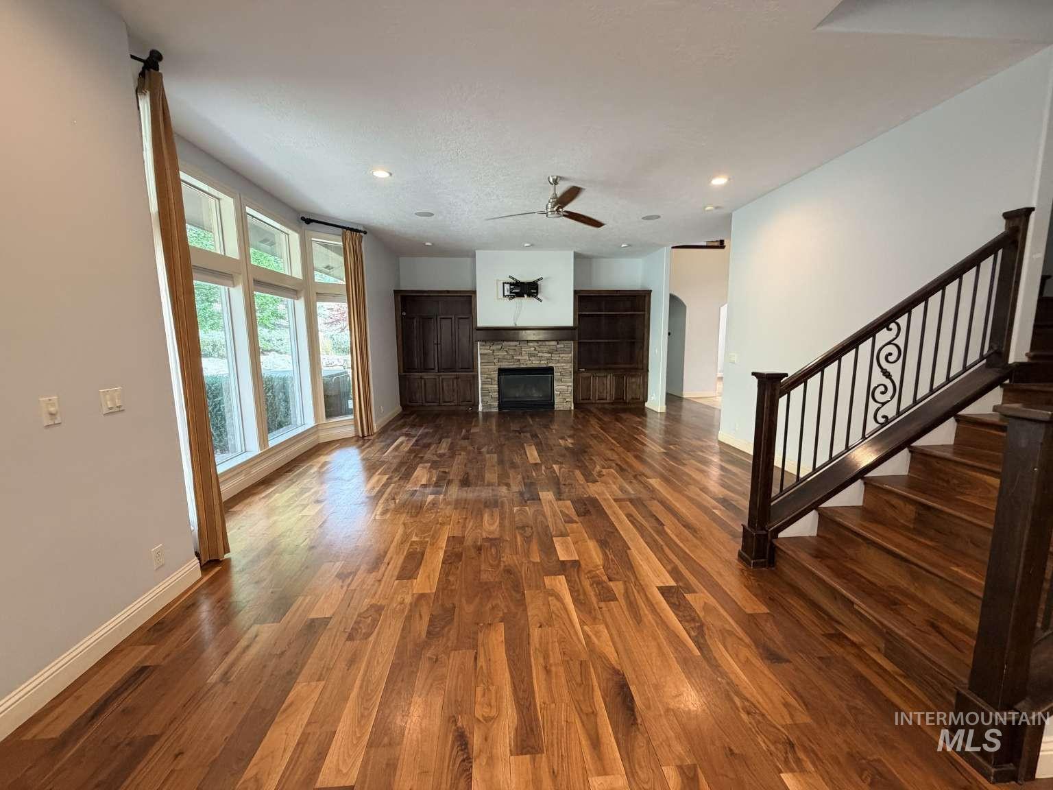 2585 E Varco Via Ct, Boise, Idaho 83712, 5 Bedrooms, 4 Bathrooms, Rental For Rent, Price $4,995, 98993532