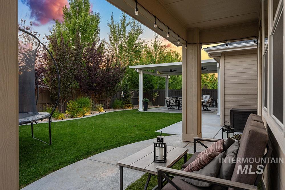 5355 S Tindaris Pl, Meridian, Idaho 83642, 4 Bedrooms, 3.5 Bathrooms, Residential For Sale, Price $819,900, 98993534