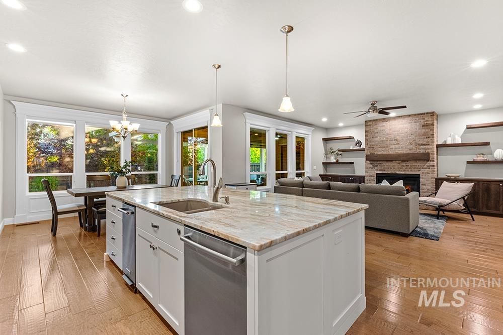 5355 S Tindaris Pl, Meridian, Idaho 83642, 4 Bedrooms, 3.5 Bathrooms, Residential For Sale, Price $819,900, 98993534
