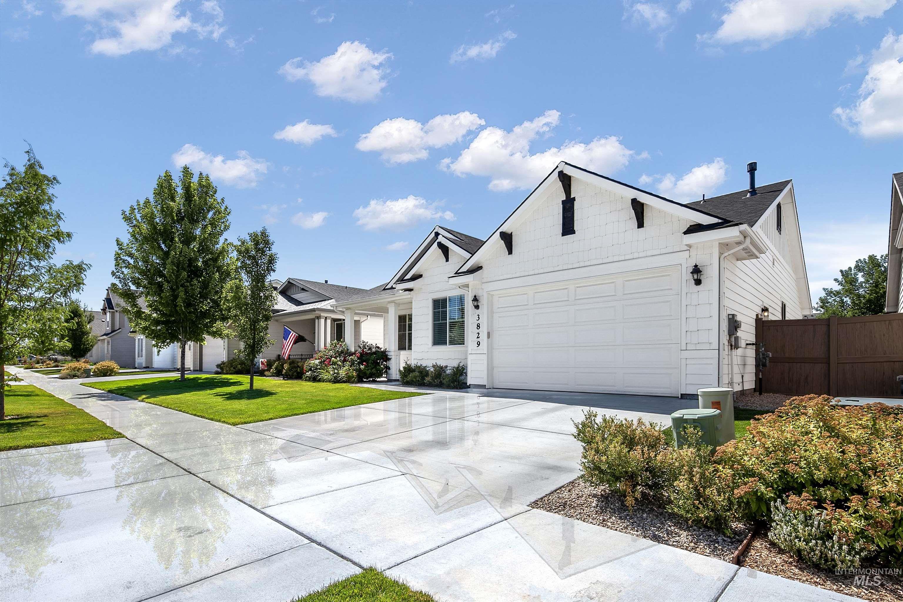 3829 E Huntly St, Meridian, Idaho 83642-5707, 3 Bedrooms, 2 Bathrooms, Residential For Sale, Price $525,000, 98993535